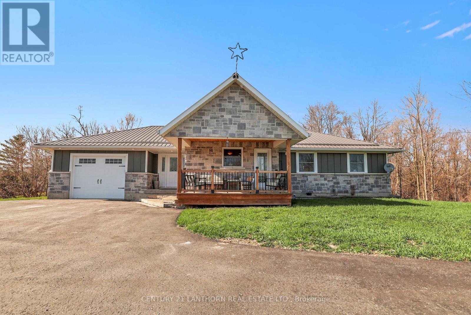 90 Seymour Street W Property Photo 2