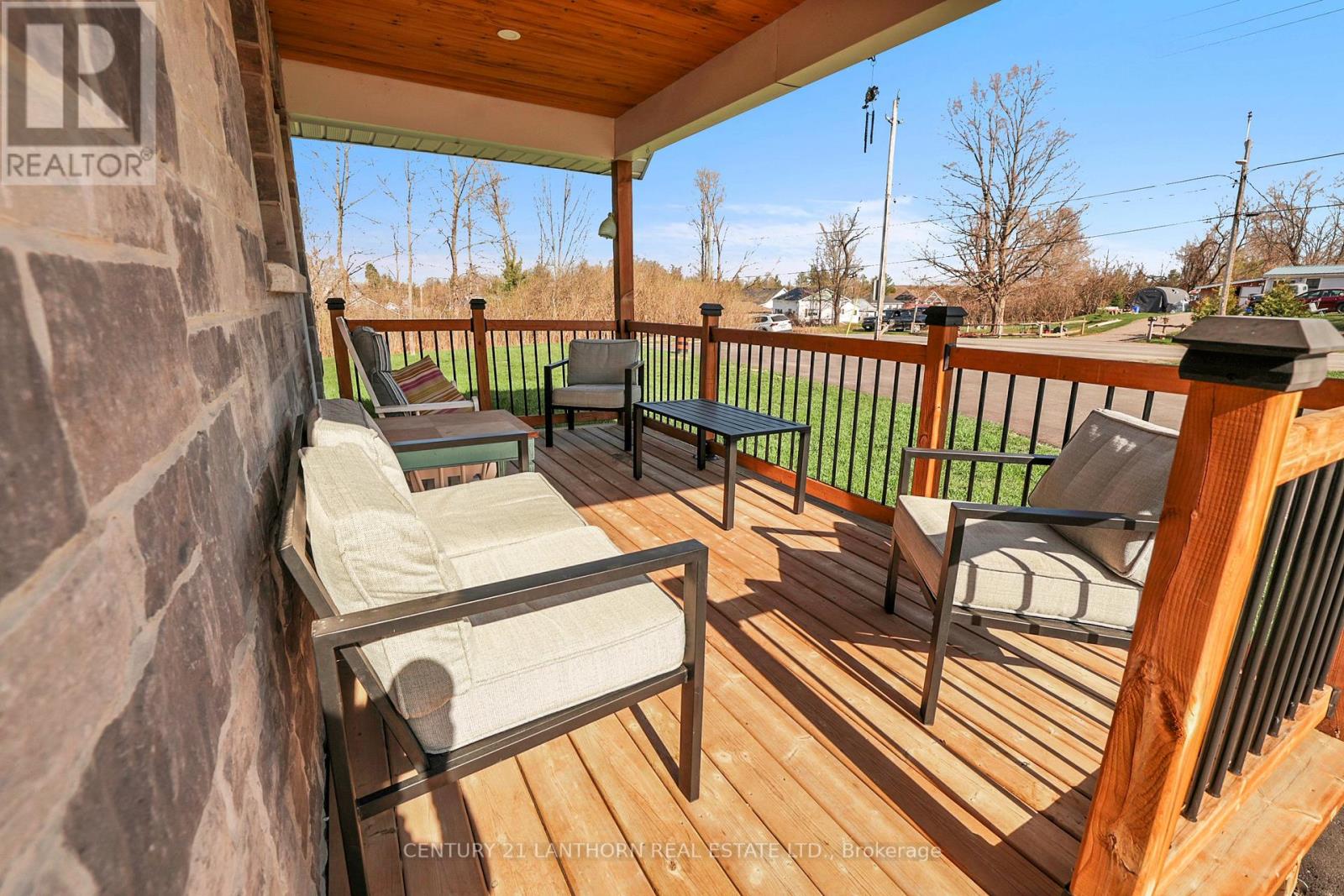 90 Seymour Street W Property Photo 8