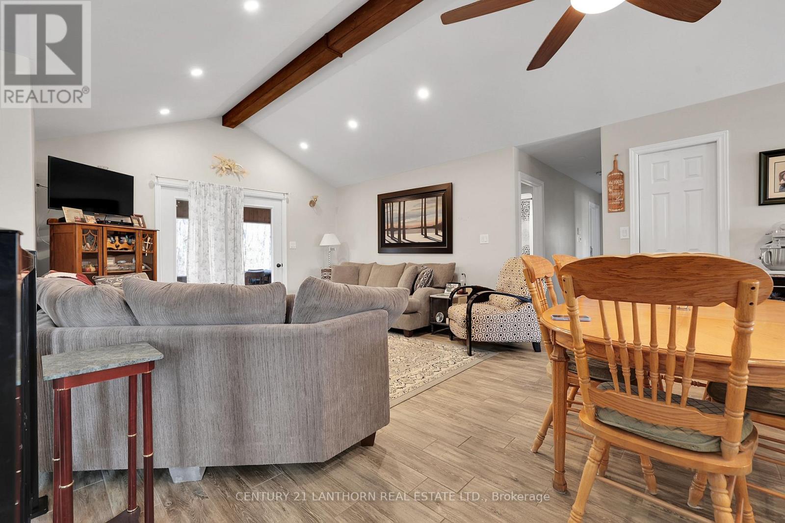90 Seymour Street W Property Photo 12