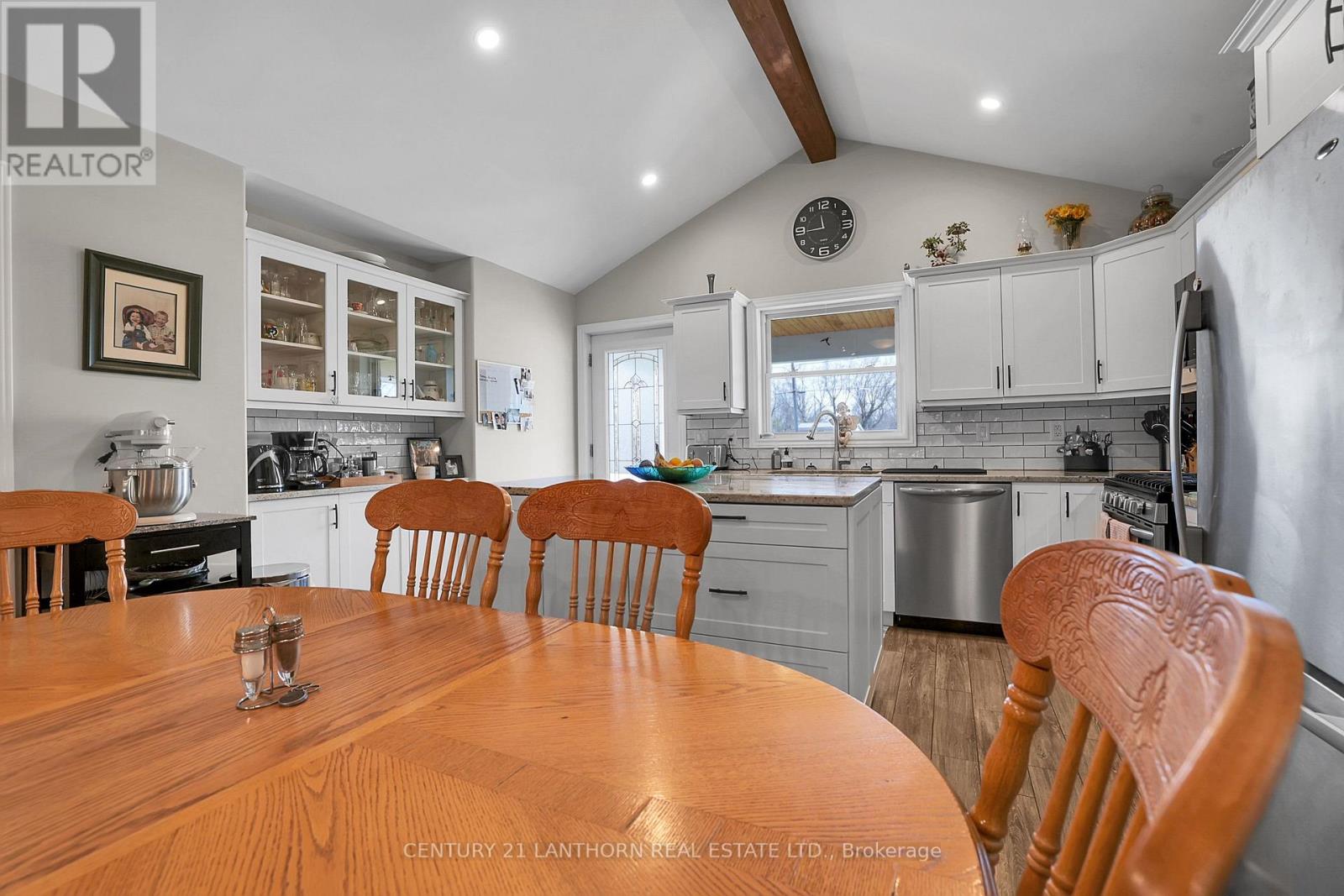 90 Seymour Street W Property Photo 17
