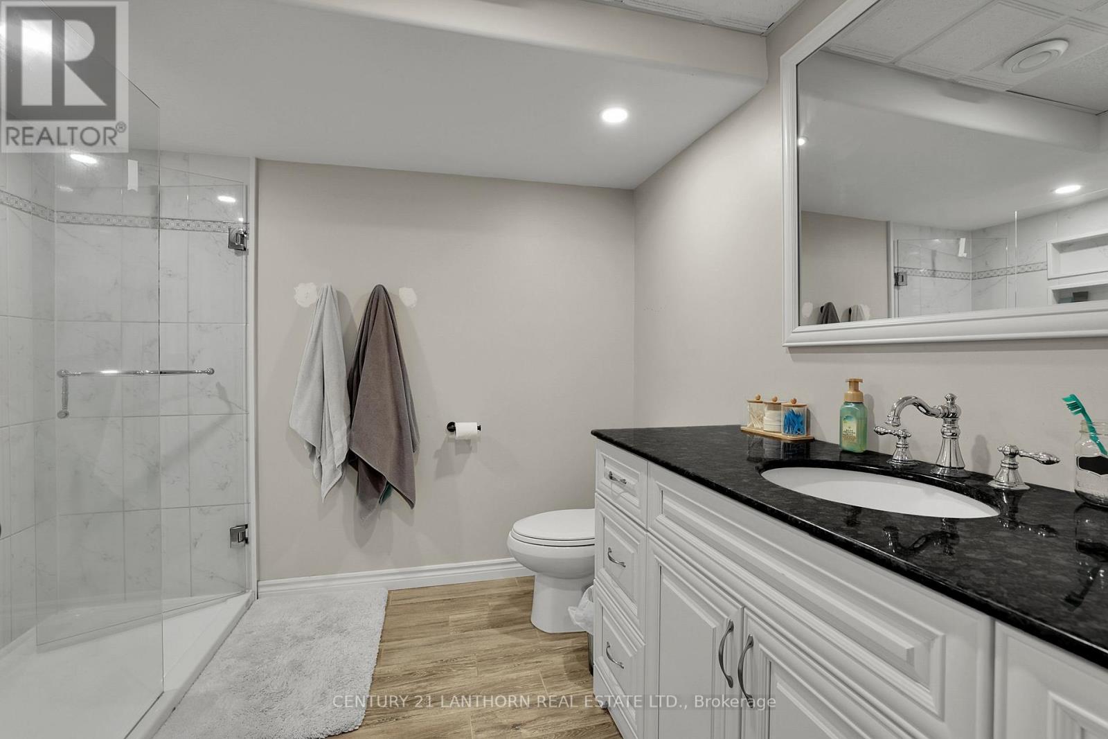 90 Seymour Street W Property Photo 40