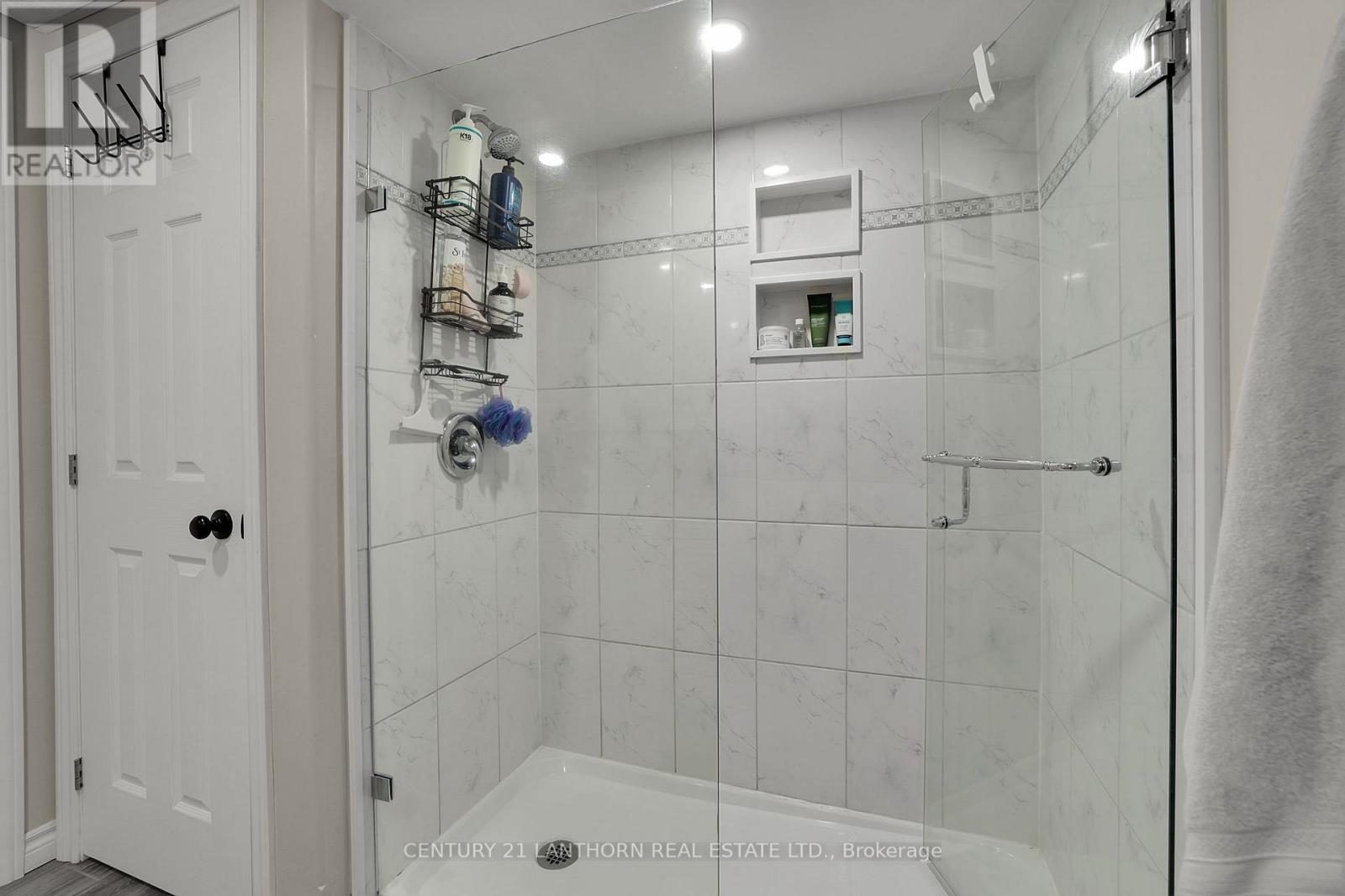 90 Seymour Street W Property Photo 41
