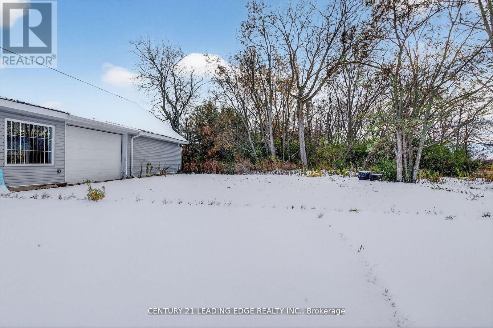 556 Bath Road E Property Photo 14
