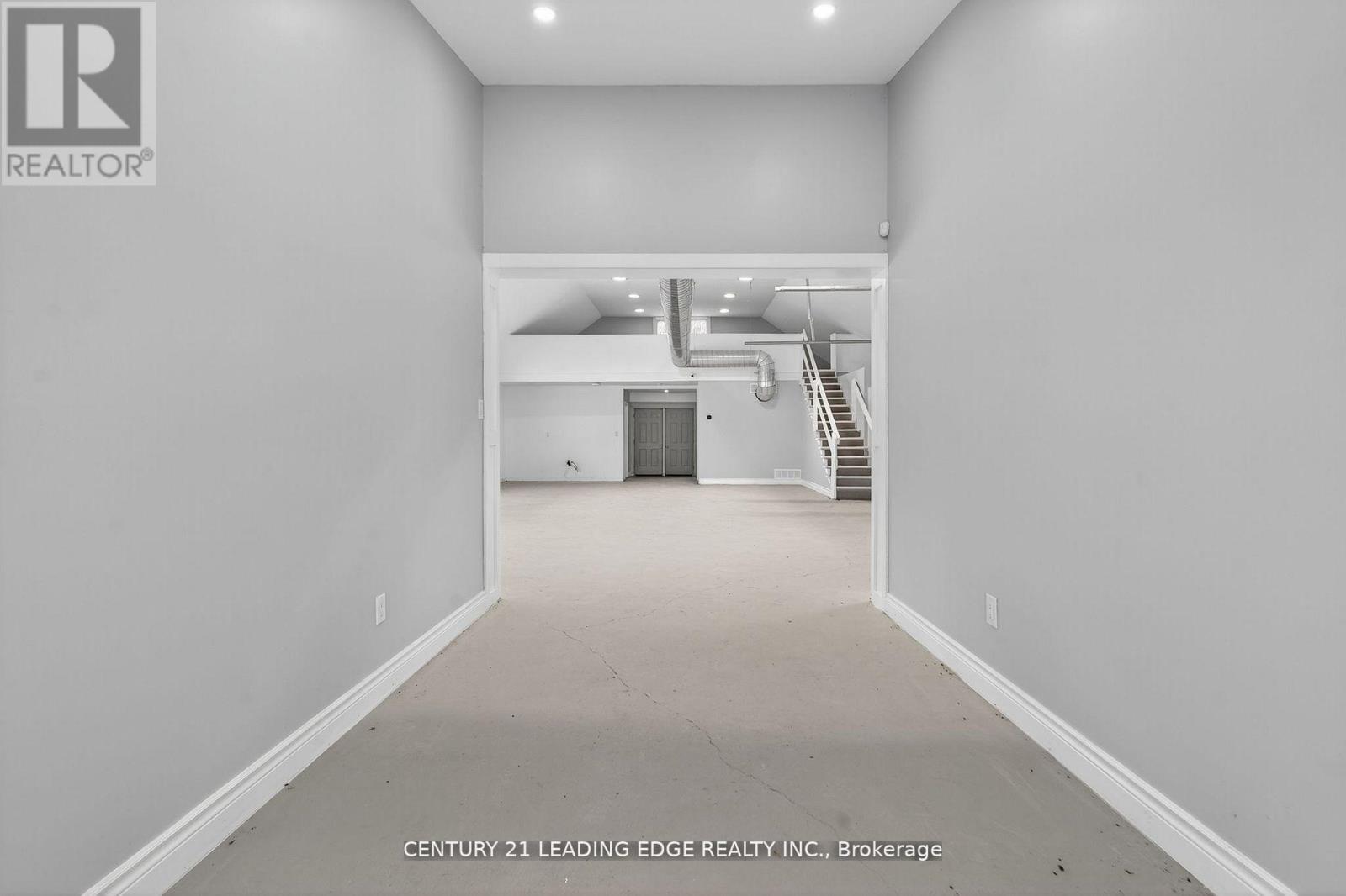 556 Bath Road E Property Photo 21