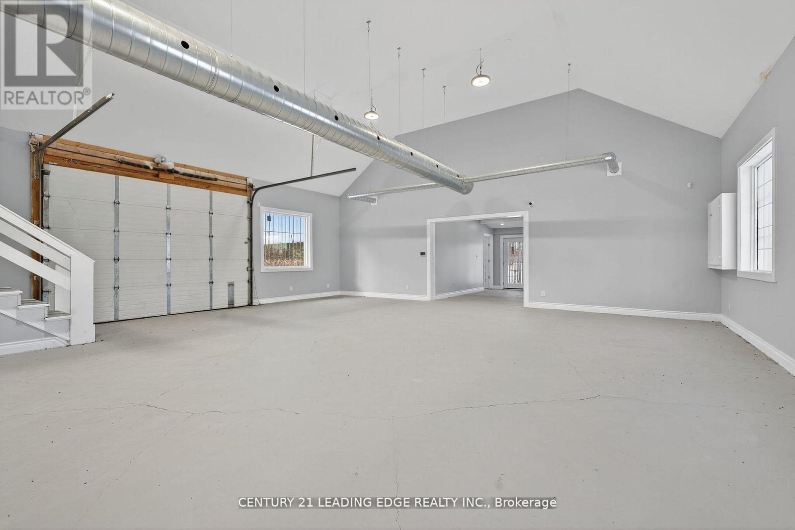556 Bath Road E Property Photo 26