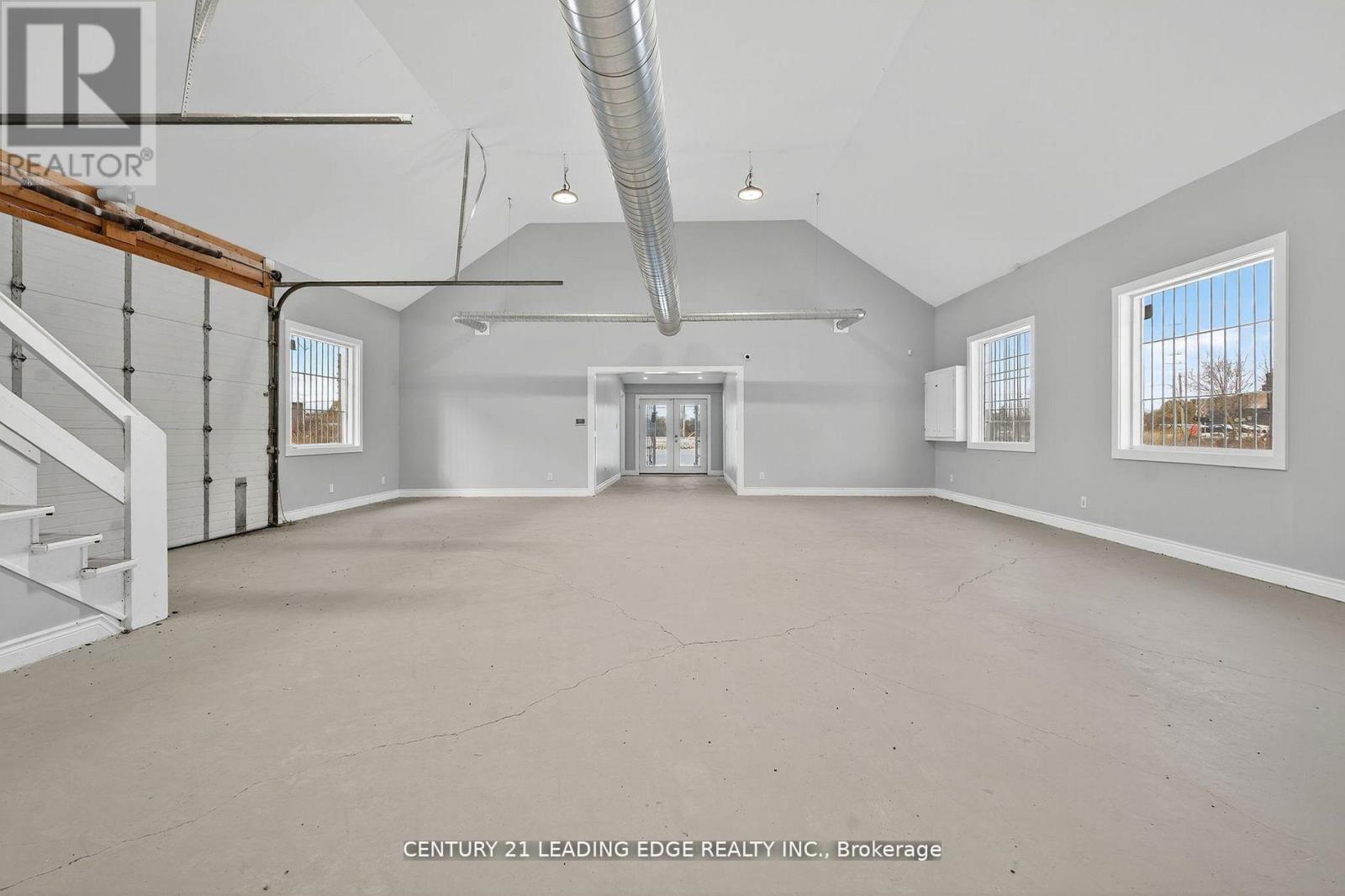 556 Bath Road E Property Photo 27