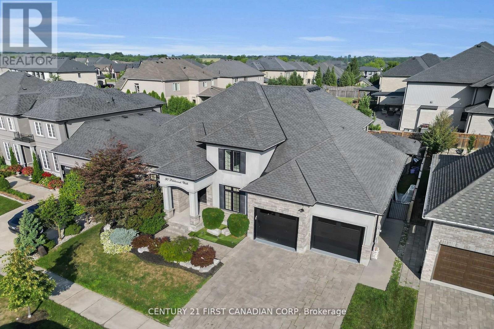 90 Pebblecreek Walk W Property Photo 17