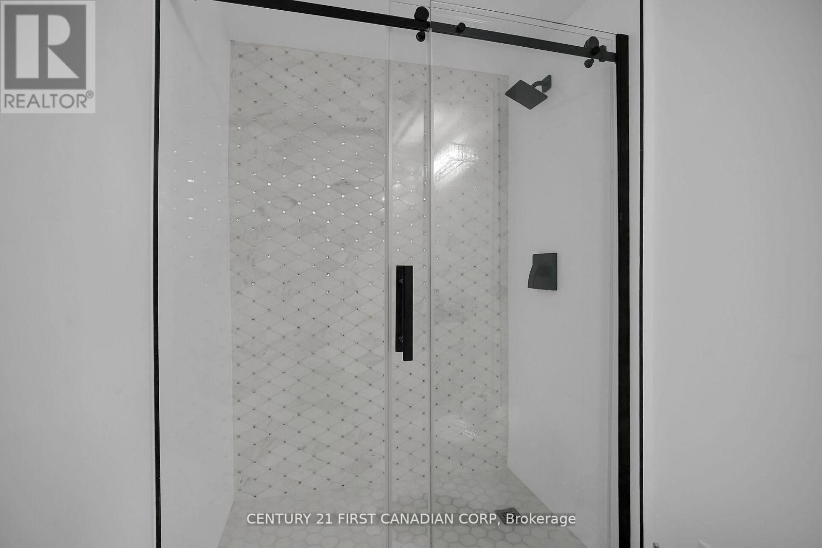 90 Pebblecreek Walk W Property Photo 49