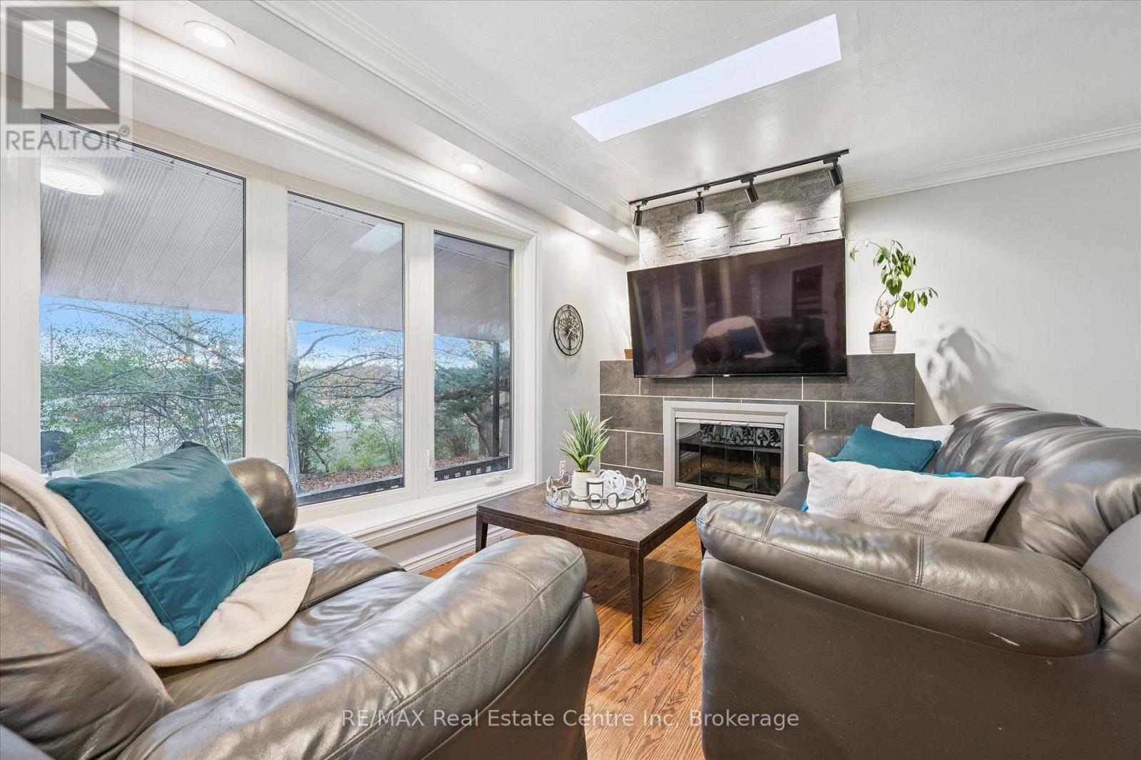 500 Watson Parkway S Property Photo 2