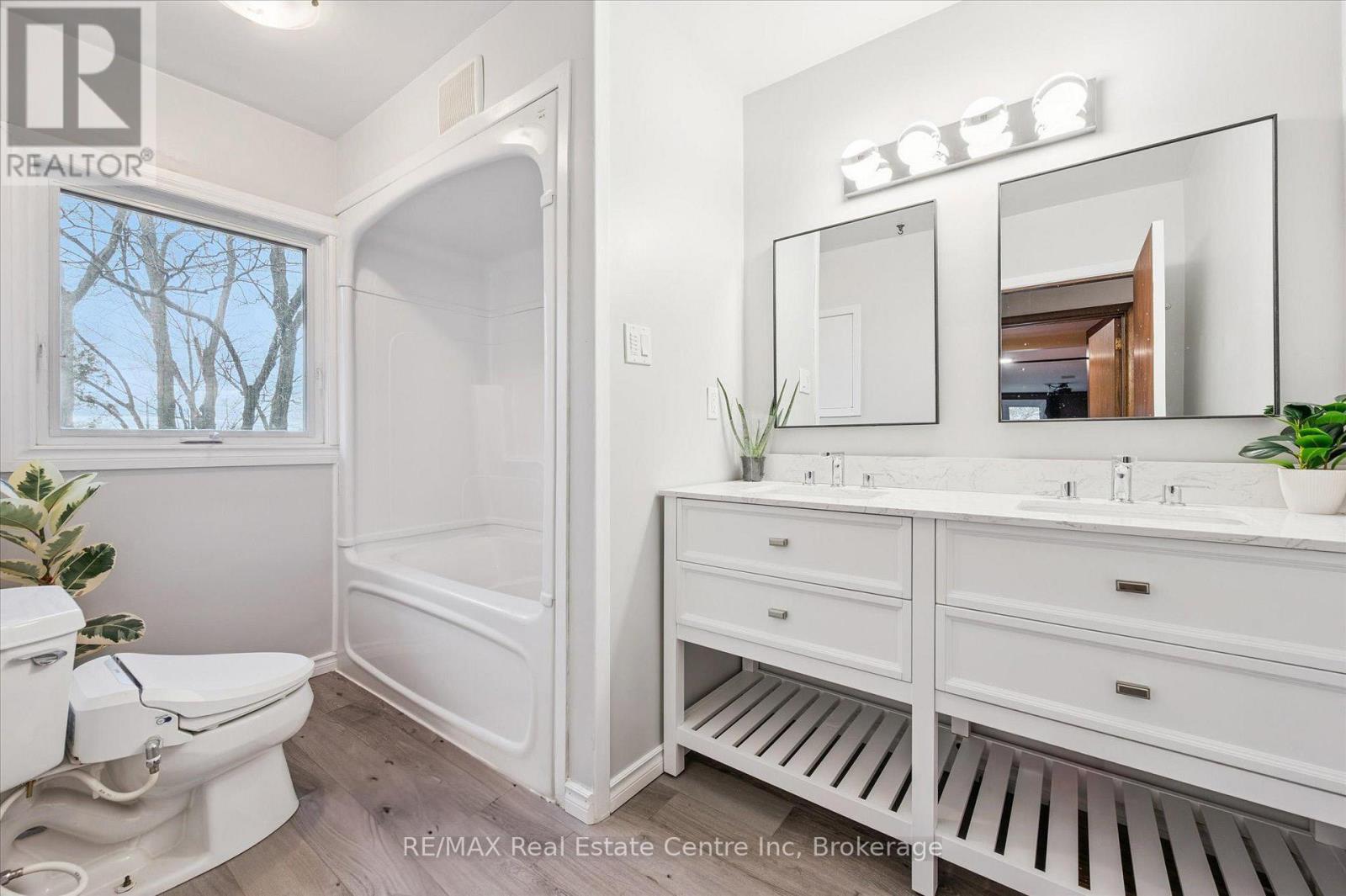 500 Watson Parkway S Property Photo 17