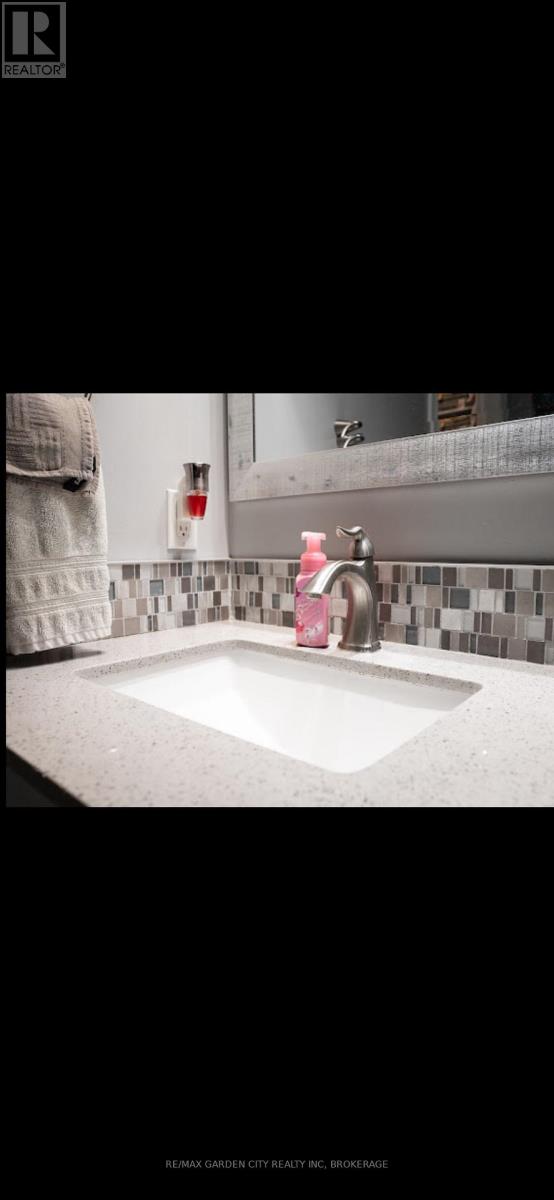 4 - 7370 Monastery Drive Property Photo 10