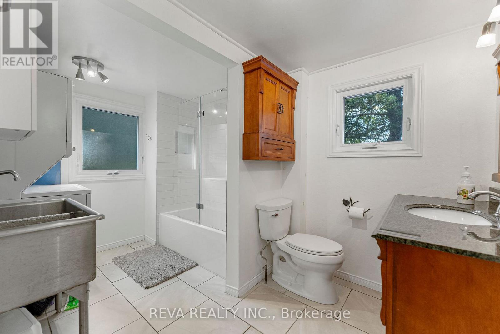 32 Lake View Lane Property Photo 30