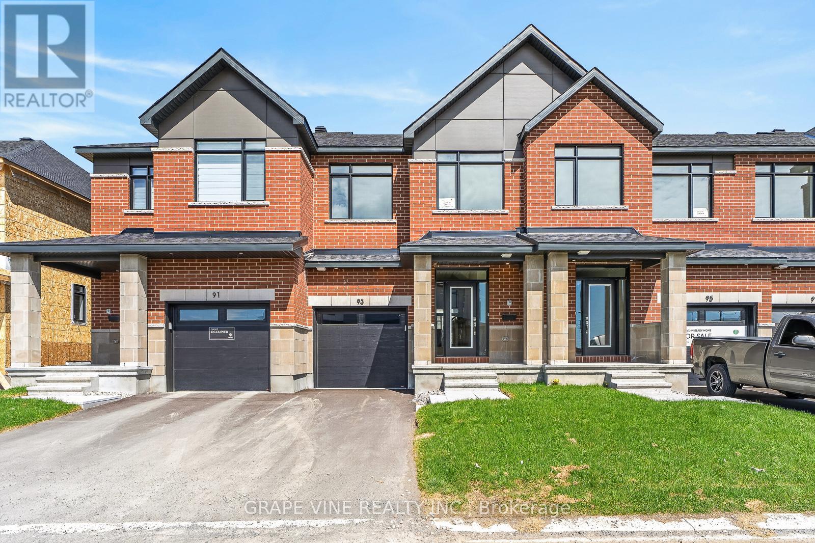 93 SAN FELICE CIRCLE