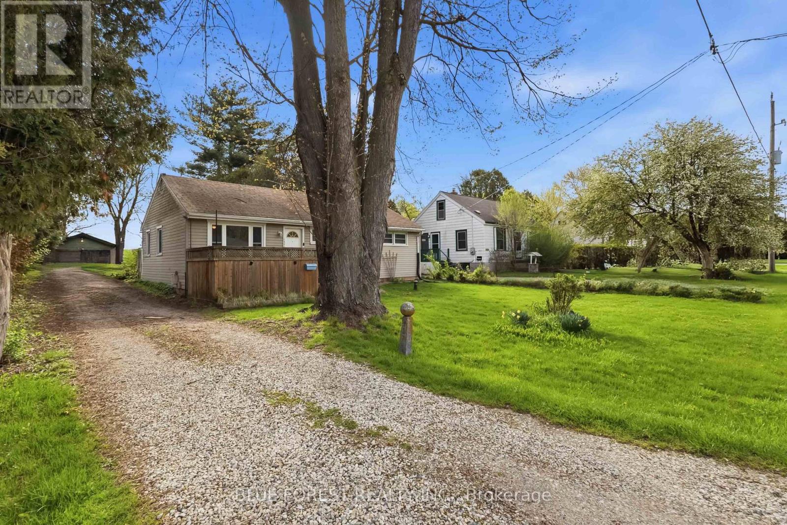 1376 Kostis Avenue Property Photo 4