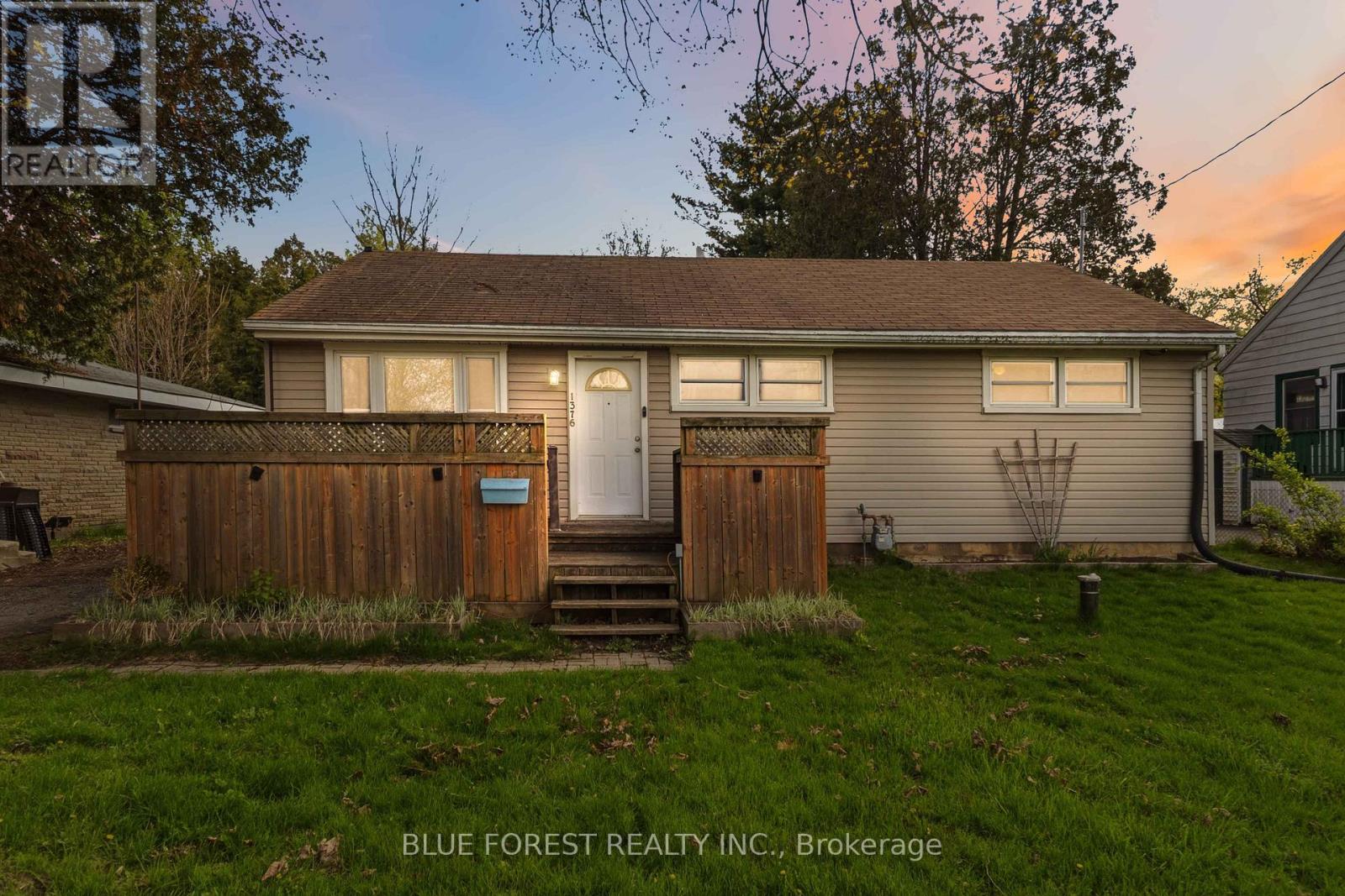 1376 Kostis Avenue Property Photo 7