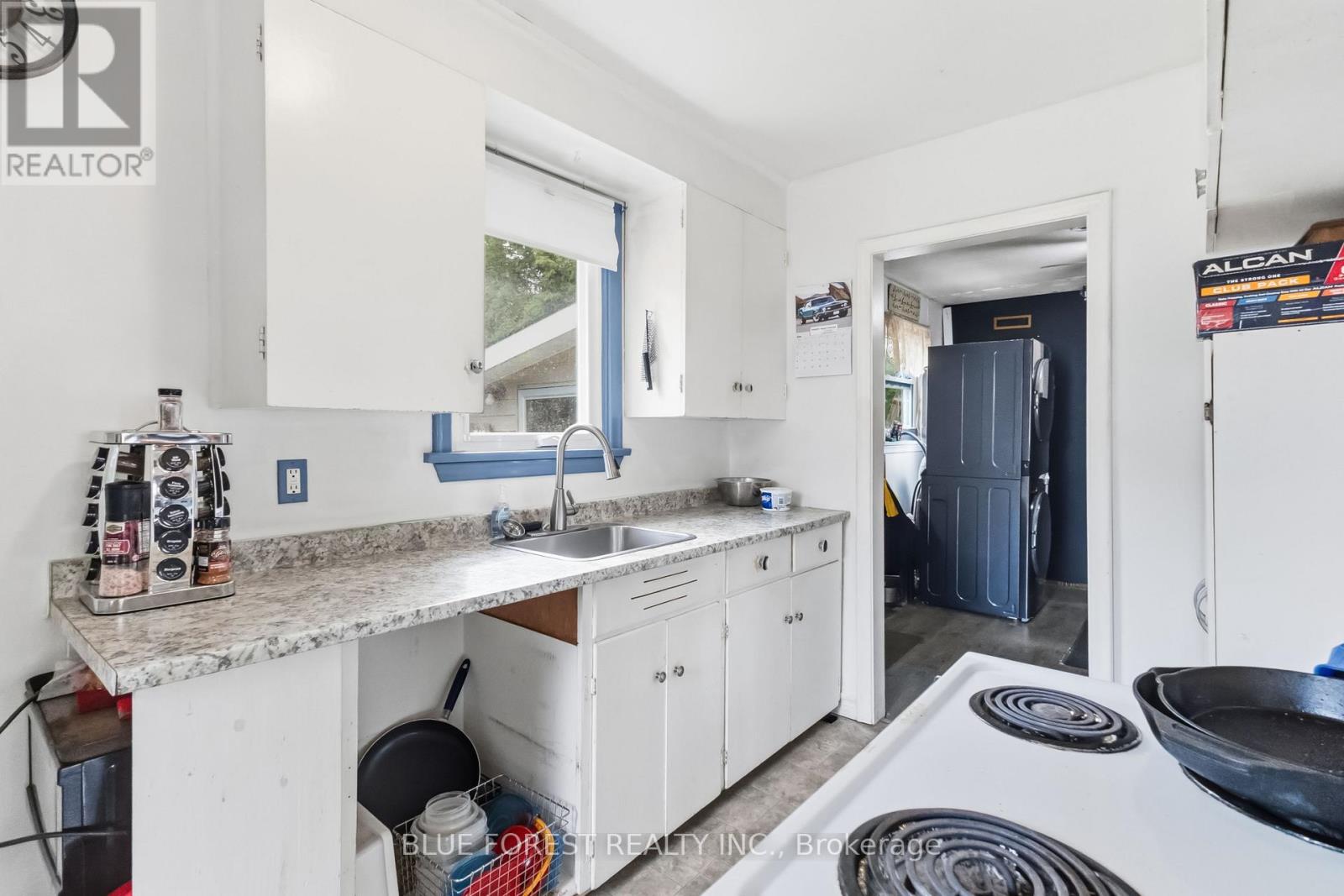 1376 Kostis Avenue Property Photo 15