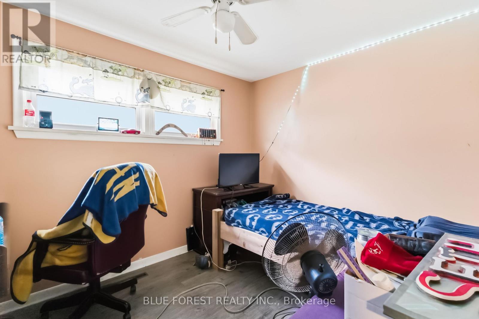 1376 Kostis Avenue Property Photo 25