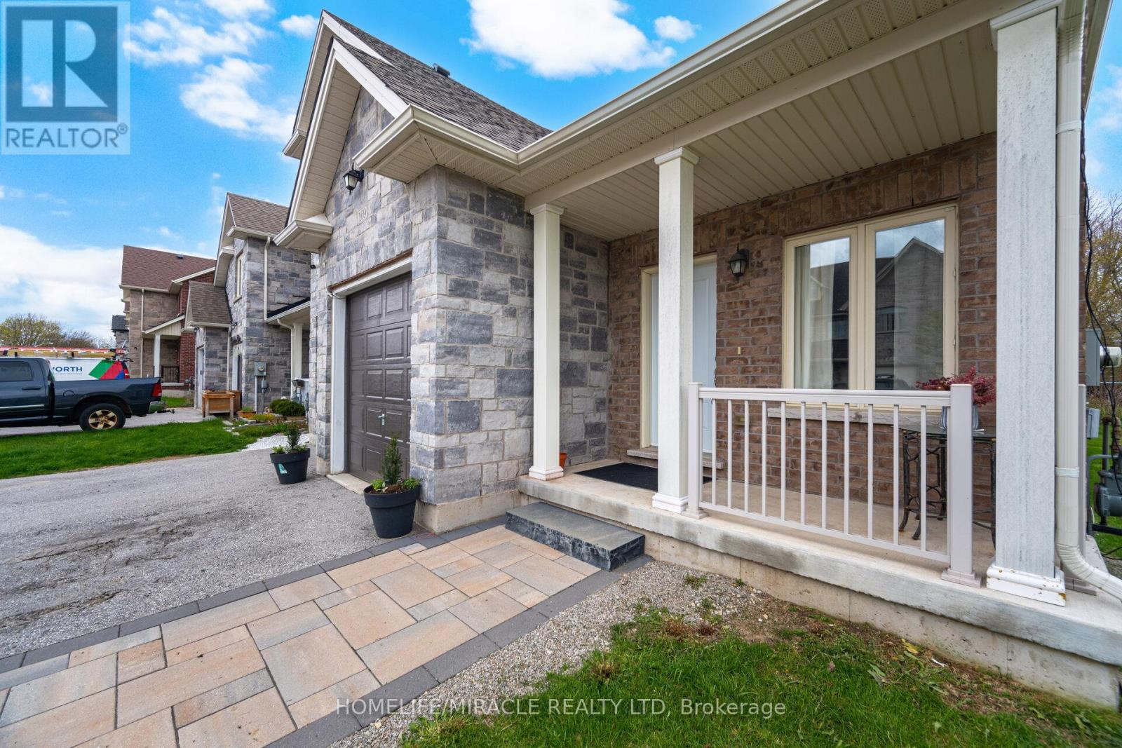 169 Berkshire Drive Property Photo 7