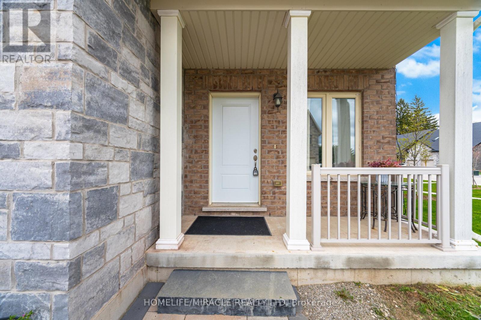 169 Berkshire Drive Property Photo 8