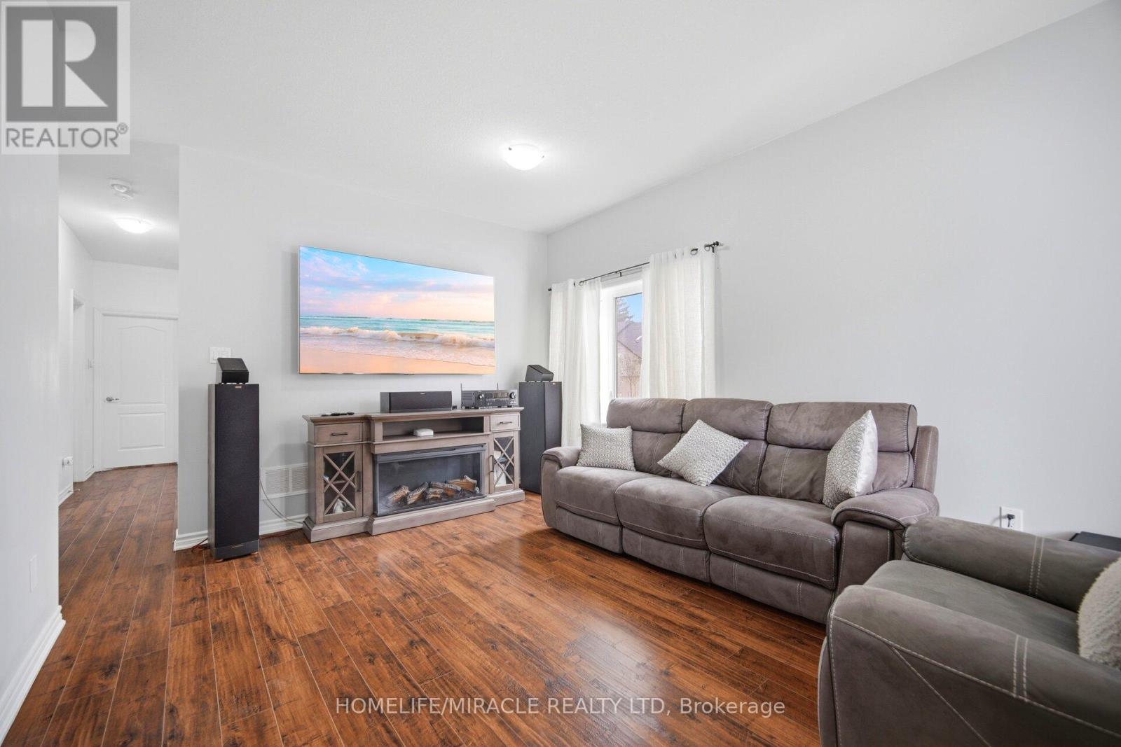 169 Berkshire Drive Property Photo 10