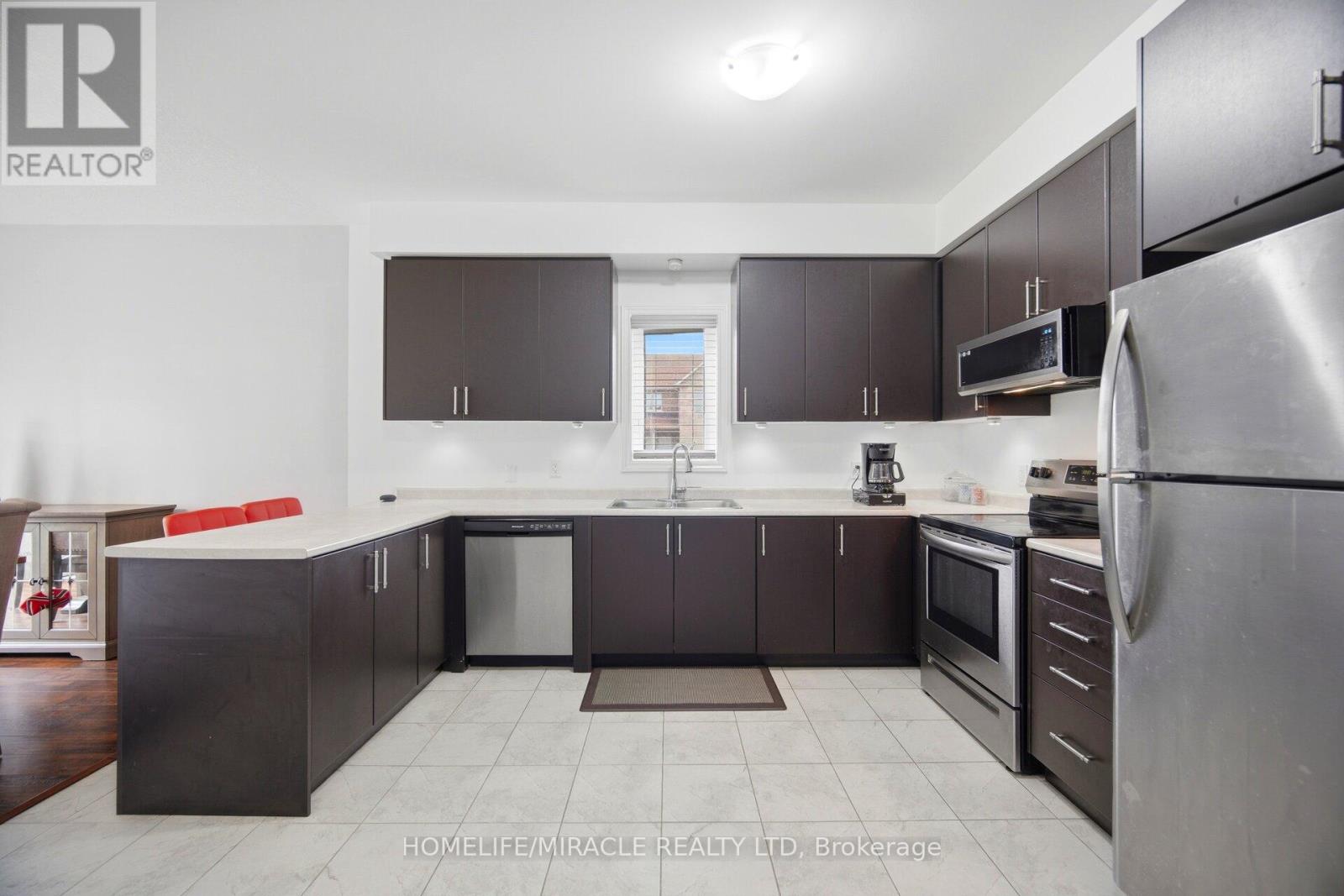 169 Berkshire Drive Property Photo 15