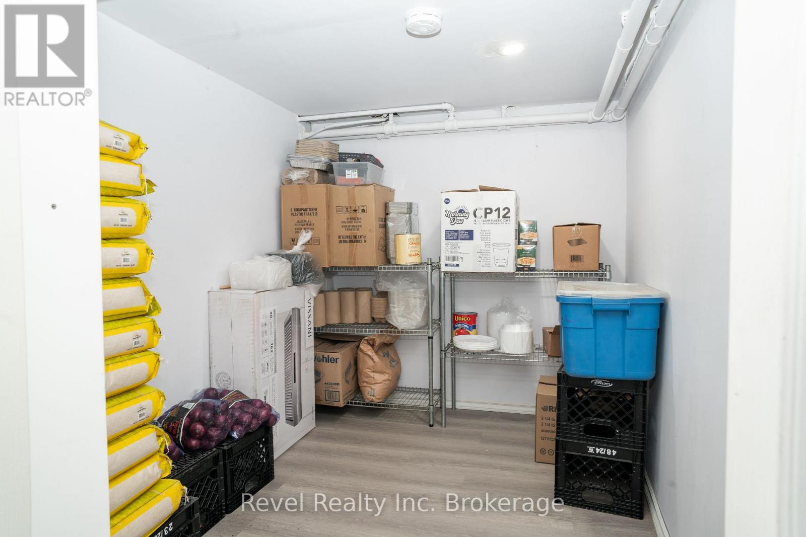 407 Ferguson Street Property Photo 16