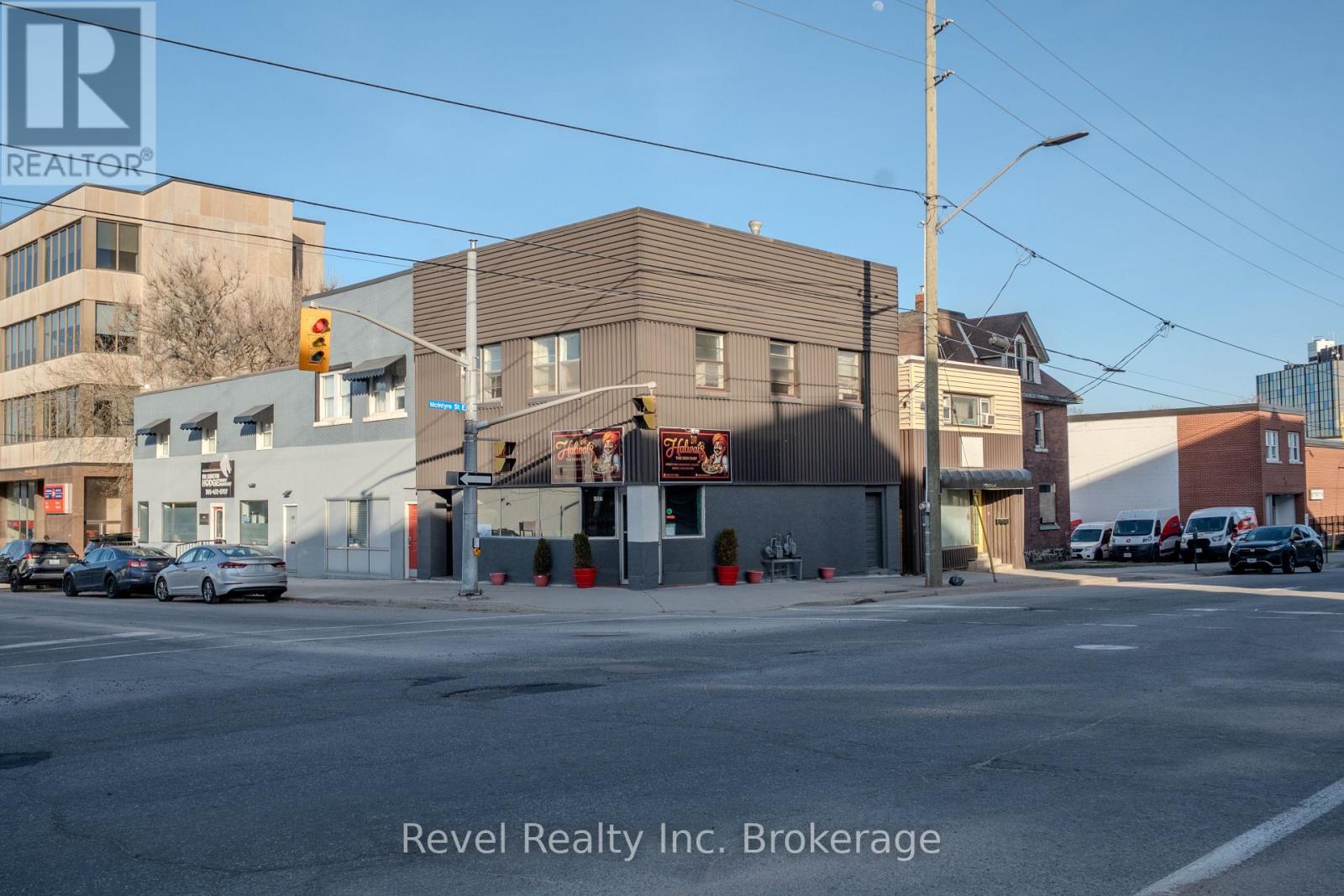 407 Ferguson Street Property Photo 29