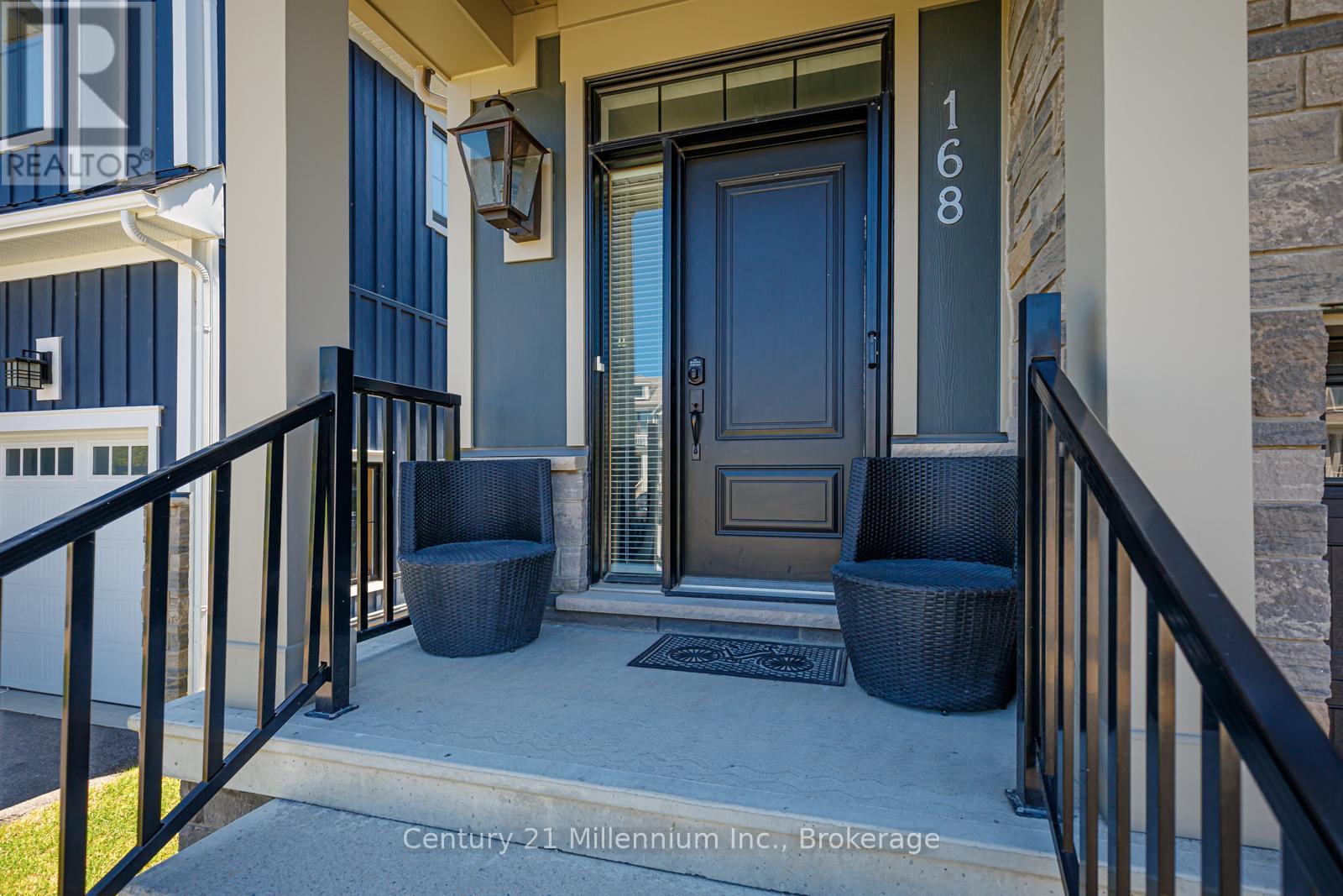 168 Yellow Birch Crescent Property Photo 3