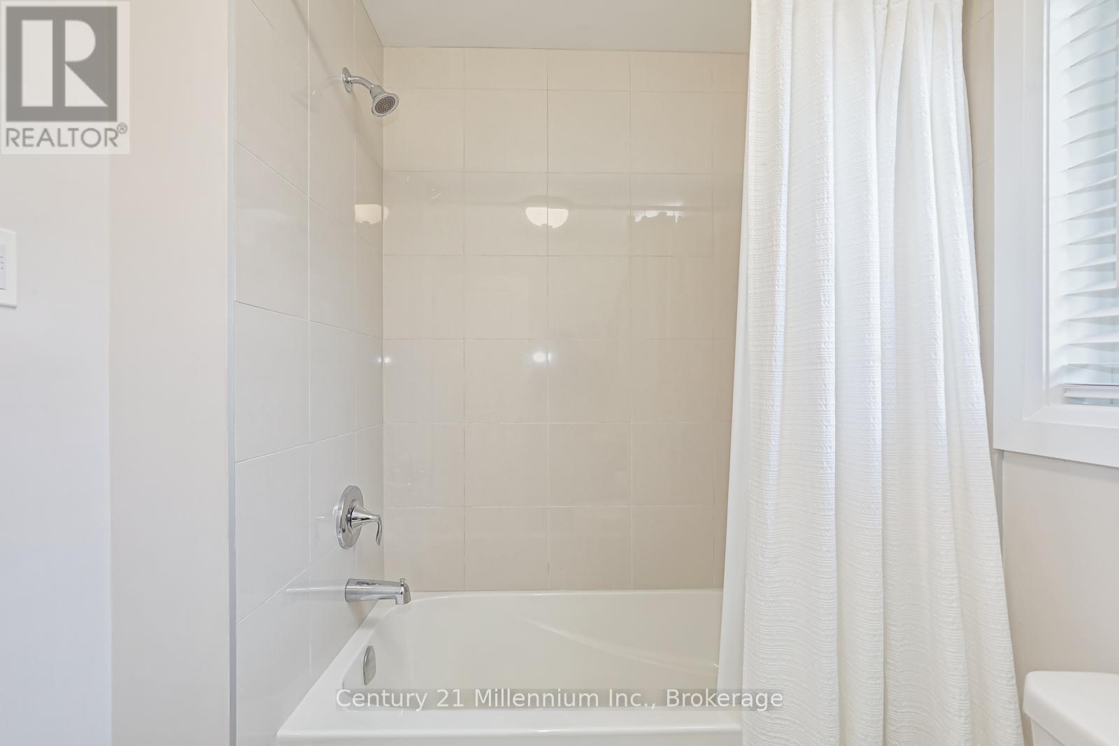 168 Yellow Birch Crescent Property Photo 30
