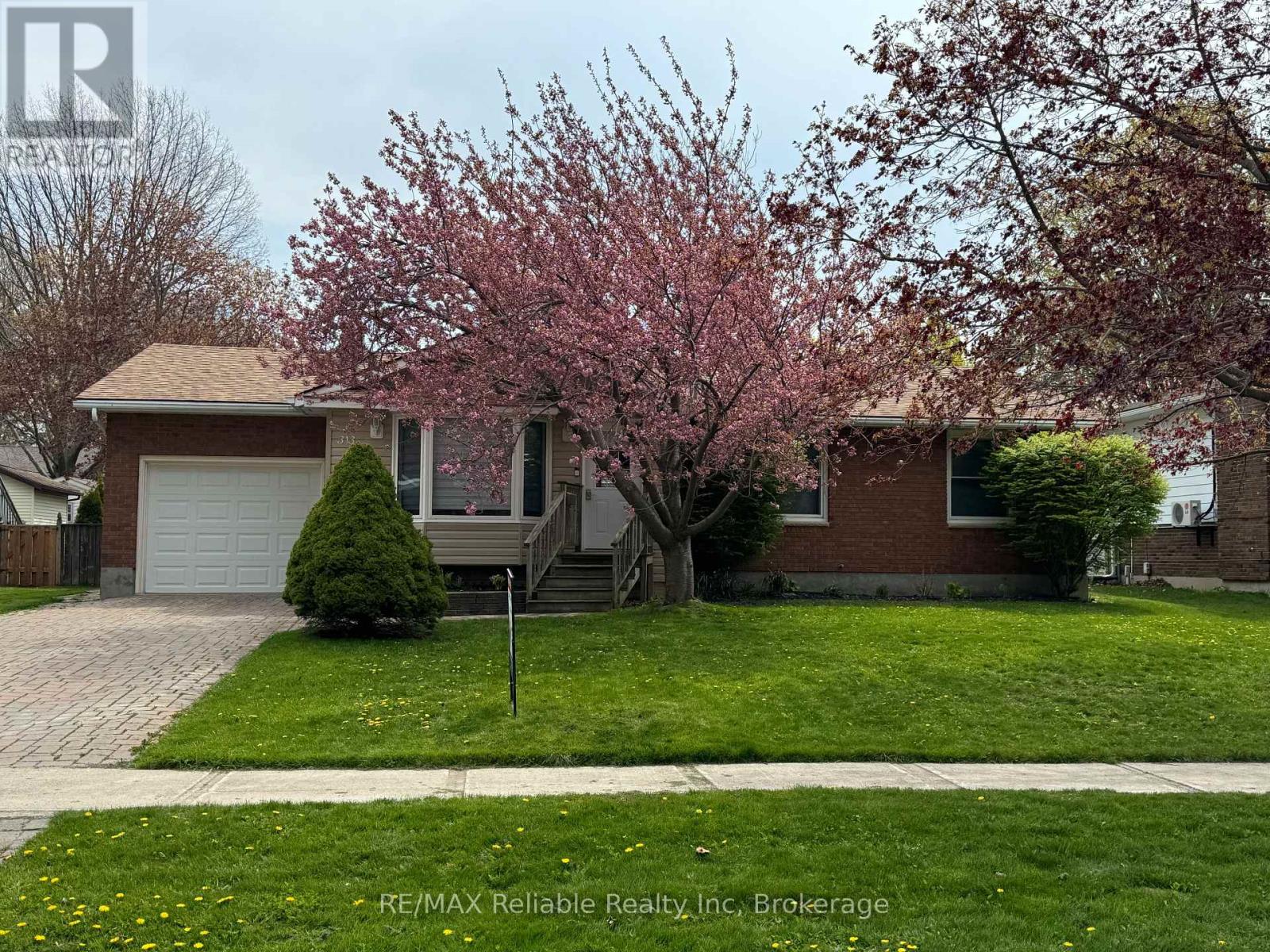 313 Krohmer Drive Property Photo 1