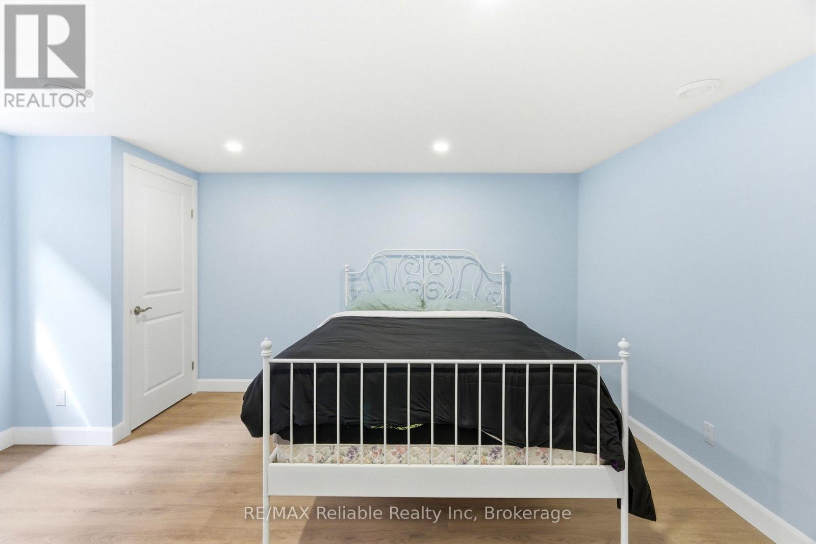 313 Krohmer Drive Property Photo 34