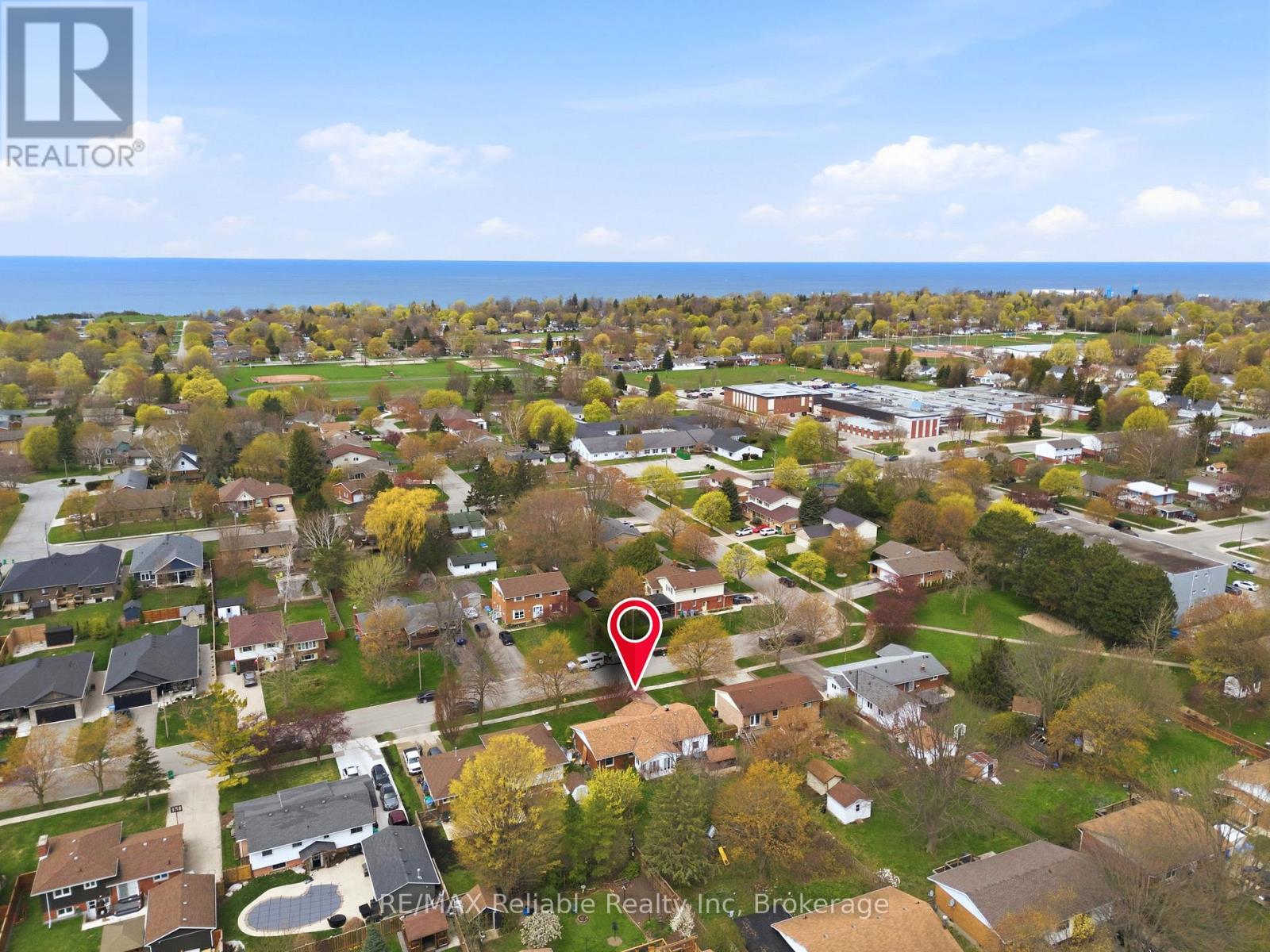 313 Krohmer Drive Property Photo 46