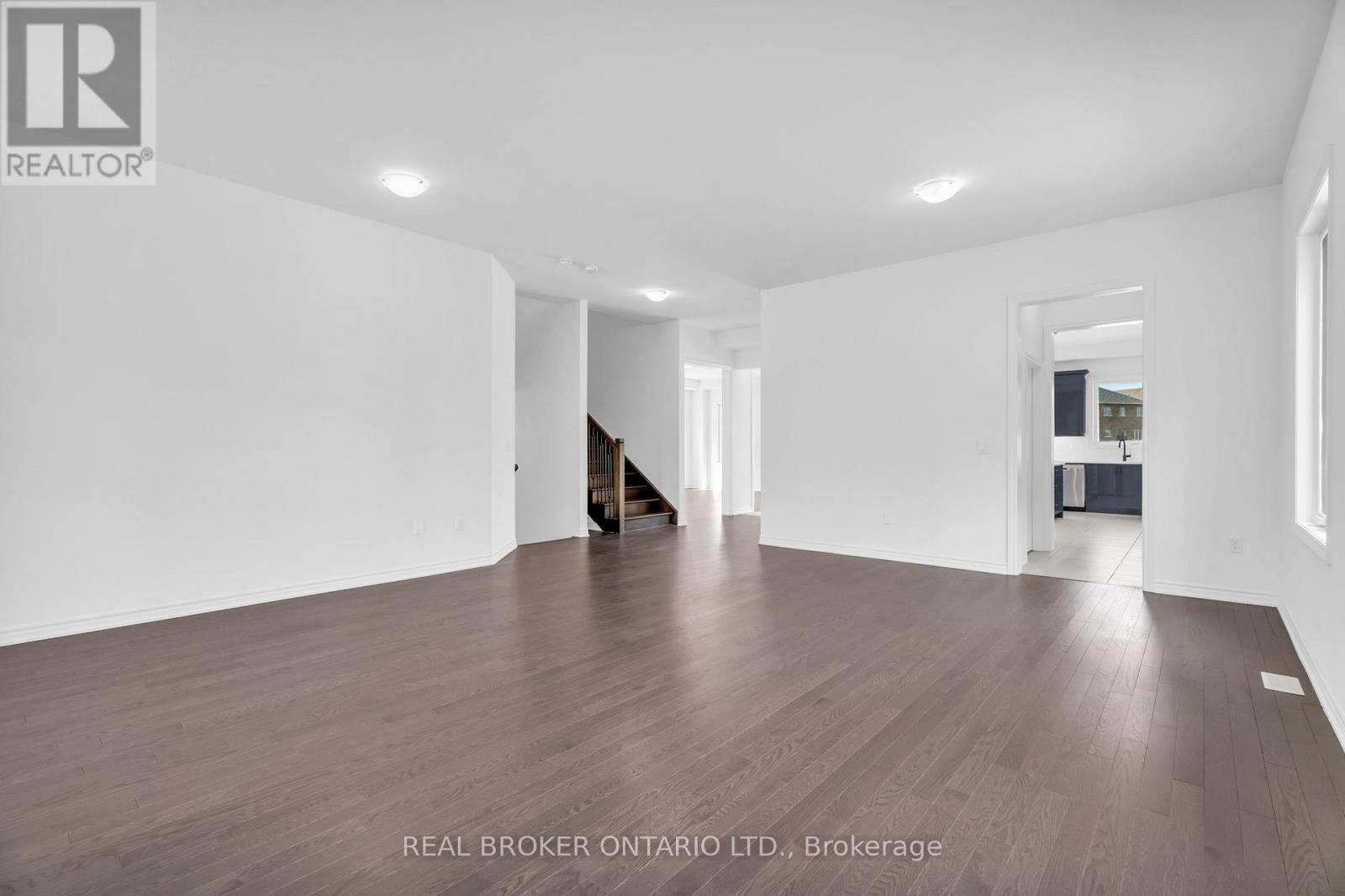 430 Vandusen Avenue Property Photo 9