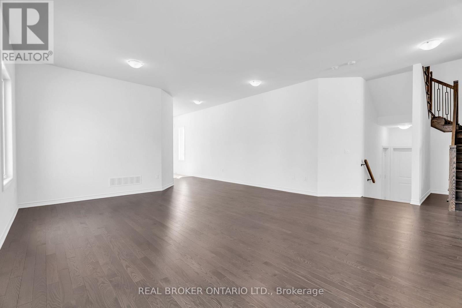 430 Vandusen Avenue Property Photo 11