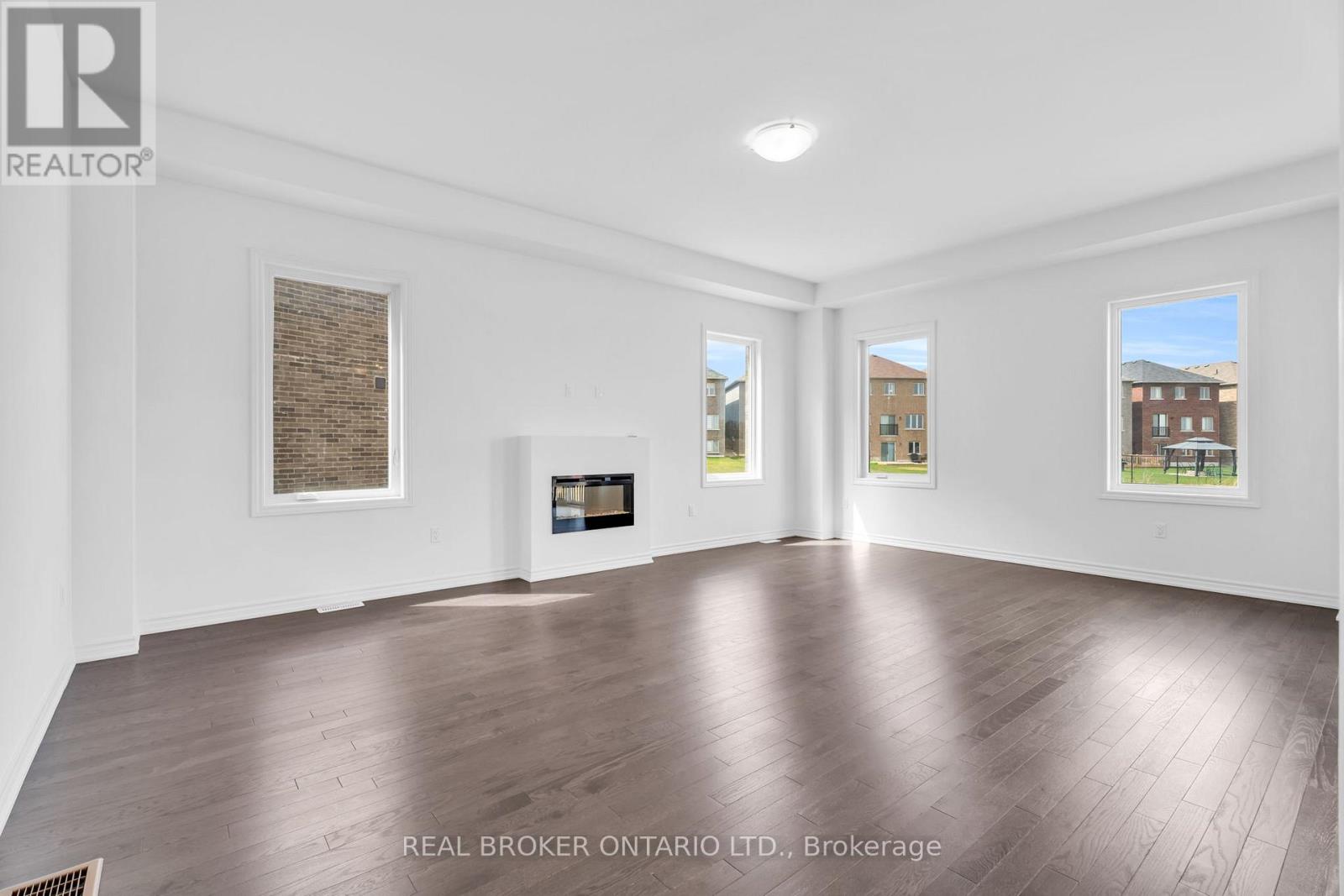 430 Vandusen Avenue Property Photo 13