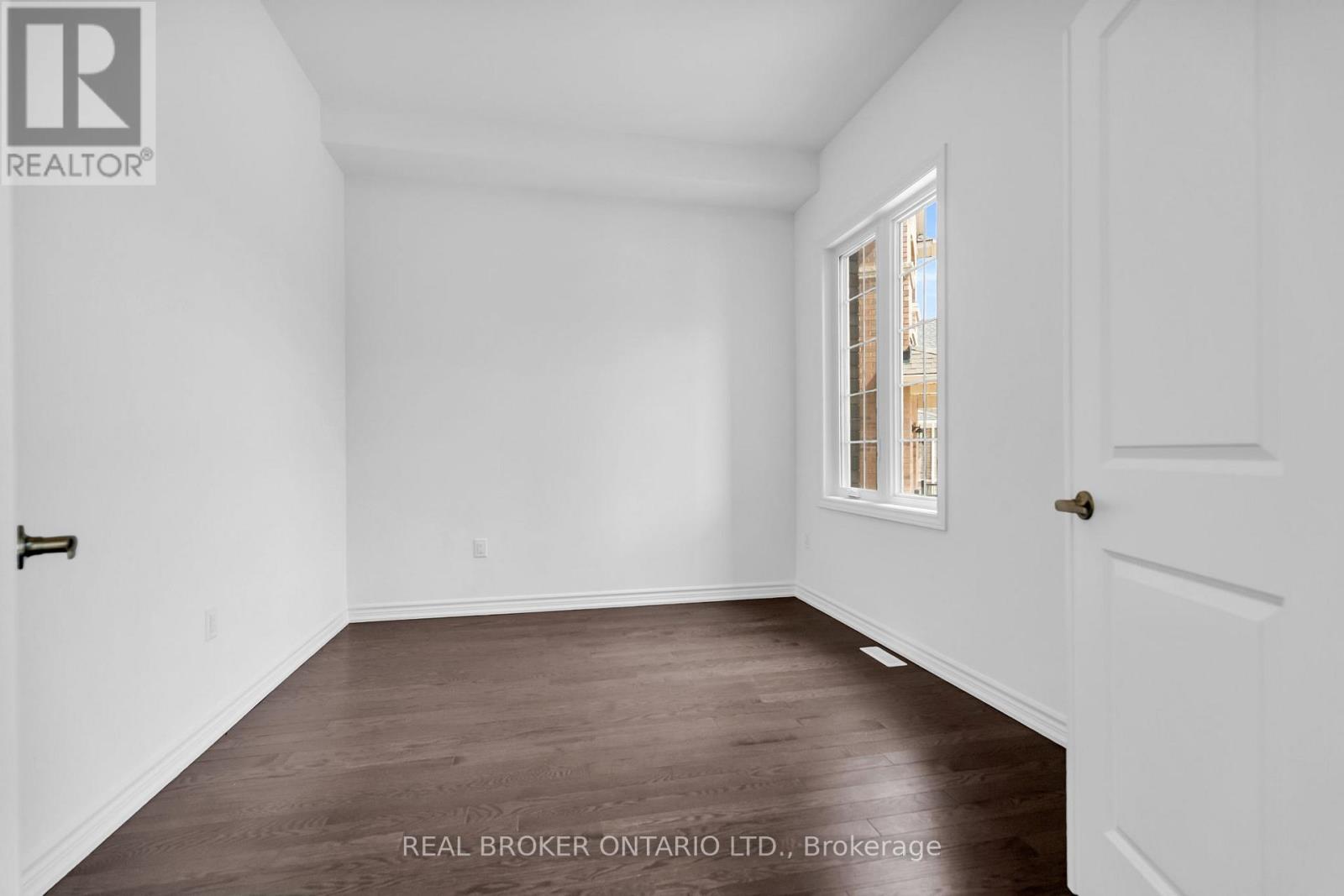430 Vandusen Avenue Property Photo 29