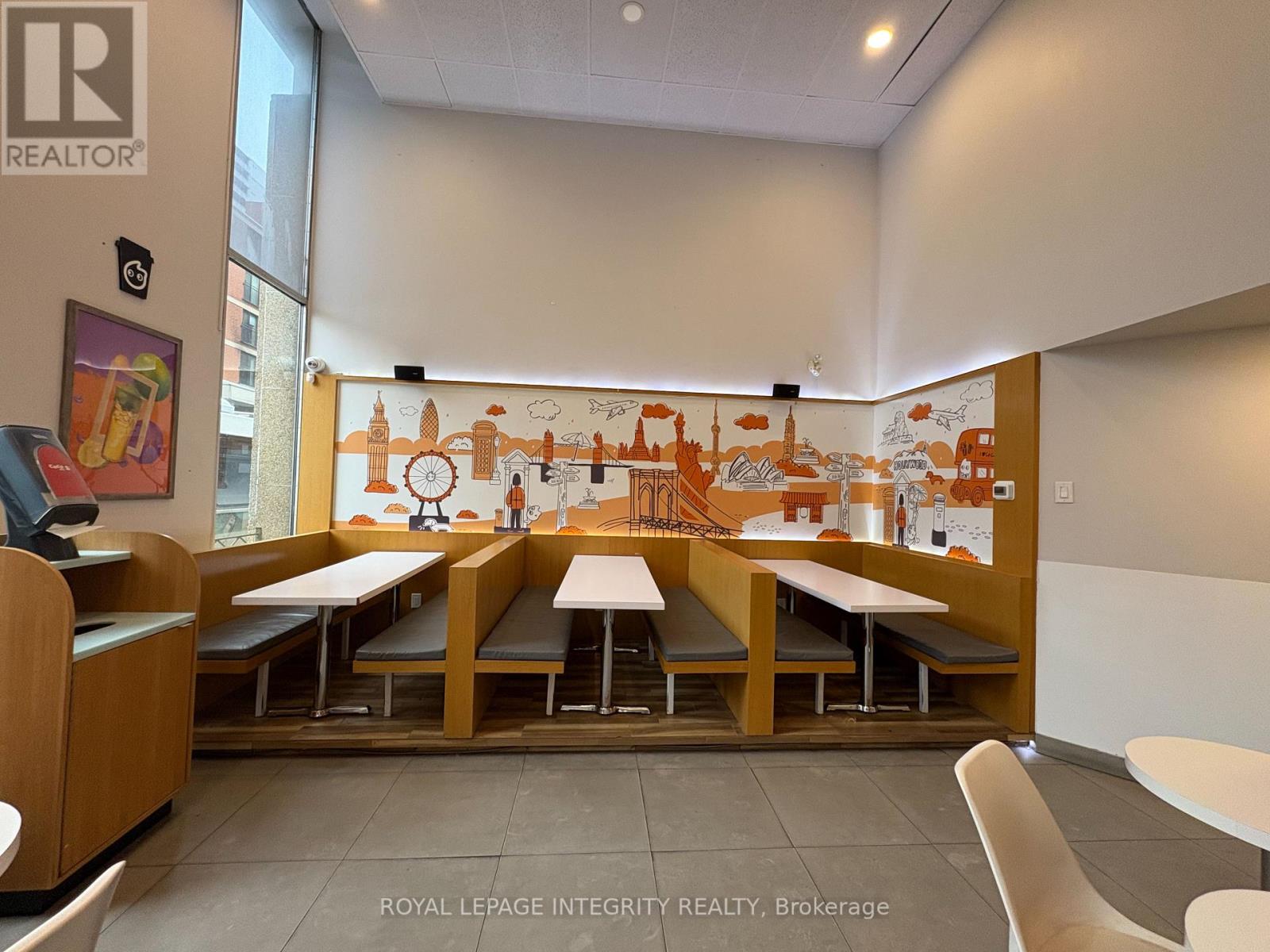 290 Bank Street Property Photo 4