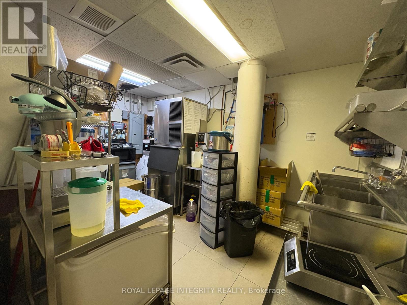 290 Bank Street Property Photo 8