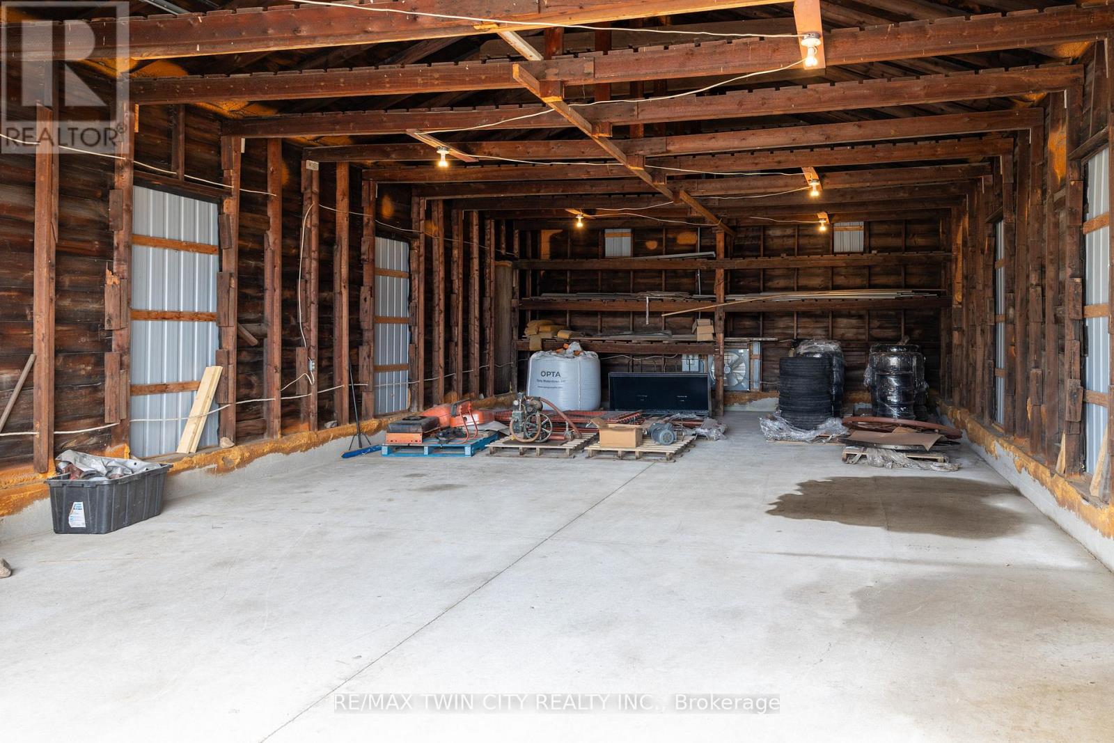 331 Middle Townline Road Property Photo 14
