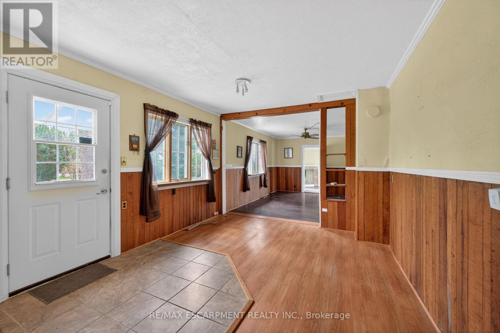 313 John Street Property Photo 7