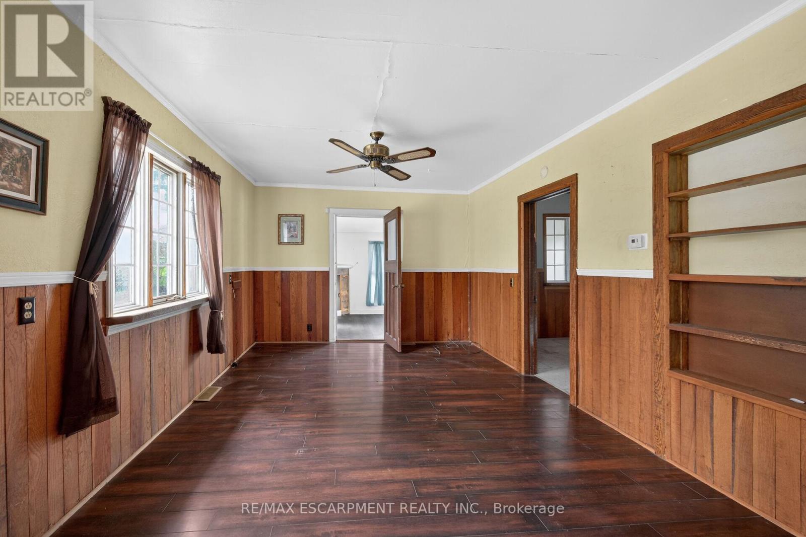 313 John Street Property Photo 10