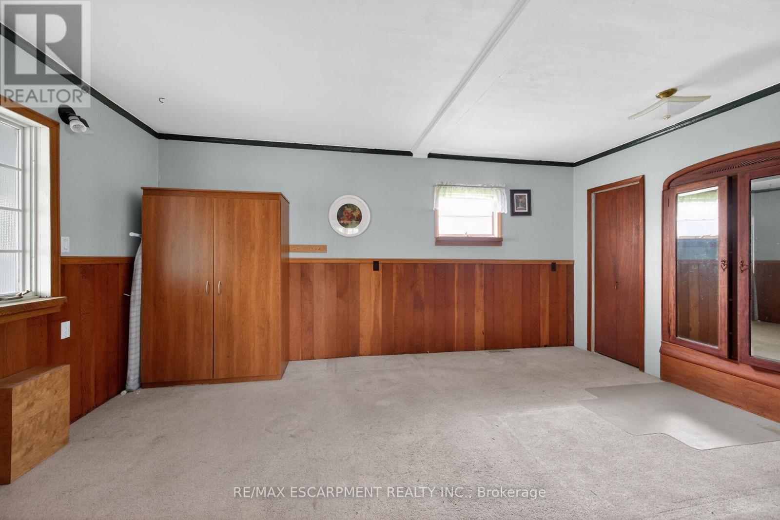 313 John Street Property Photo 17