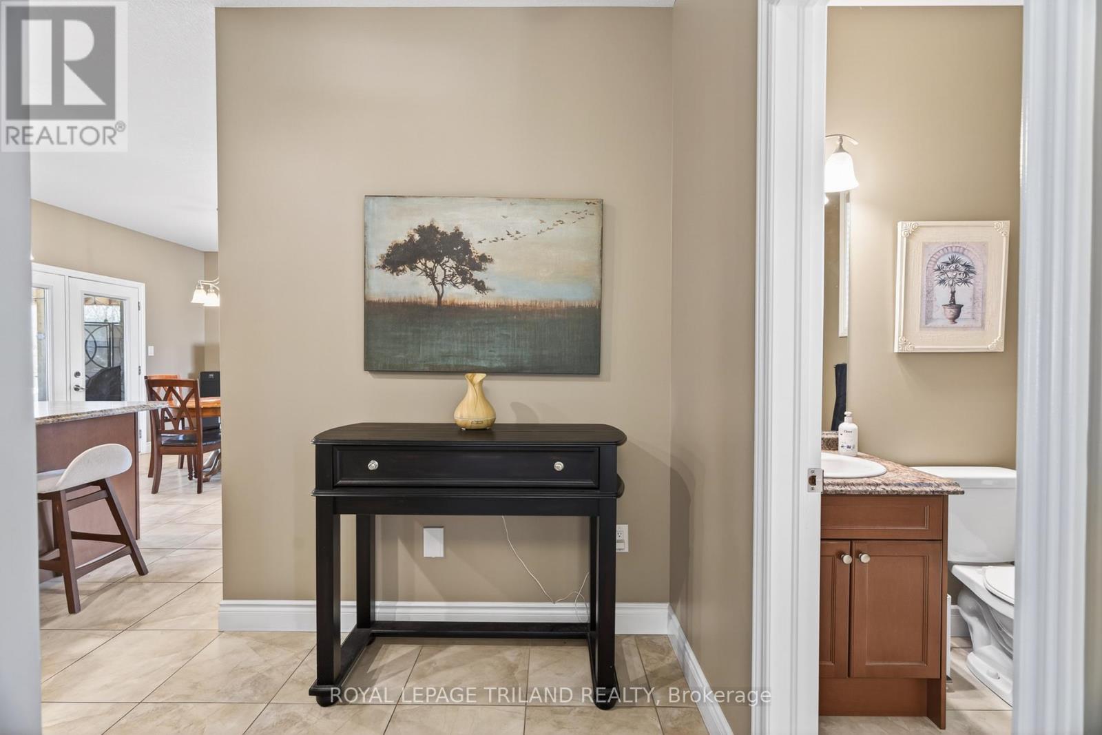 40 Fieldstone Crescent Property Photo 6