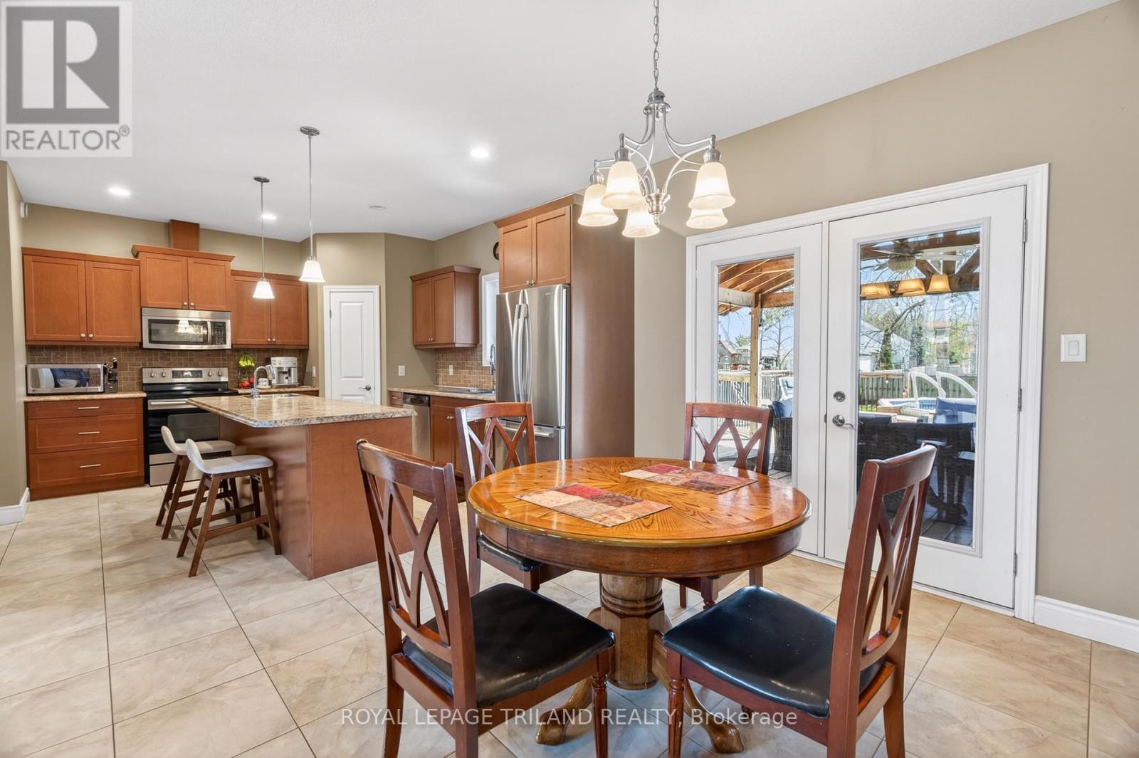 40 Fieldstone Crescent Property Photo 14