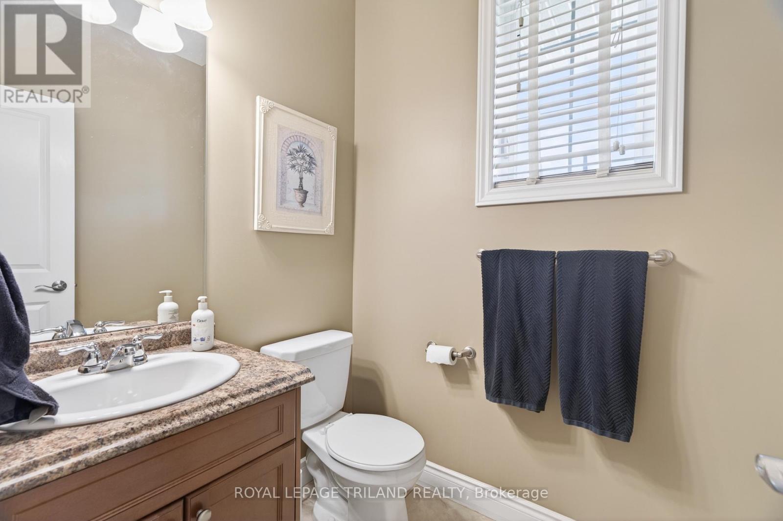 40 Fieldstone Crescent Property Photo 18