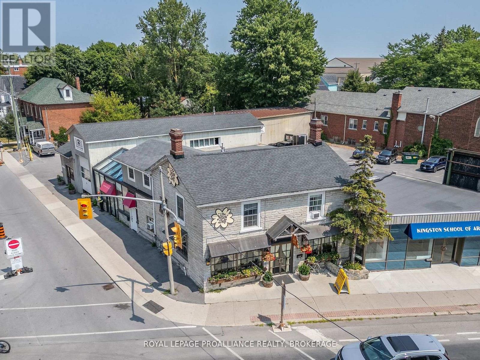 647 PRINCESS STREET