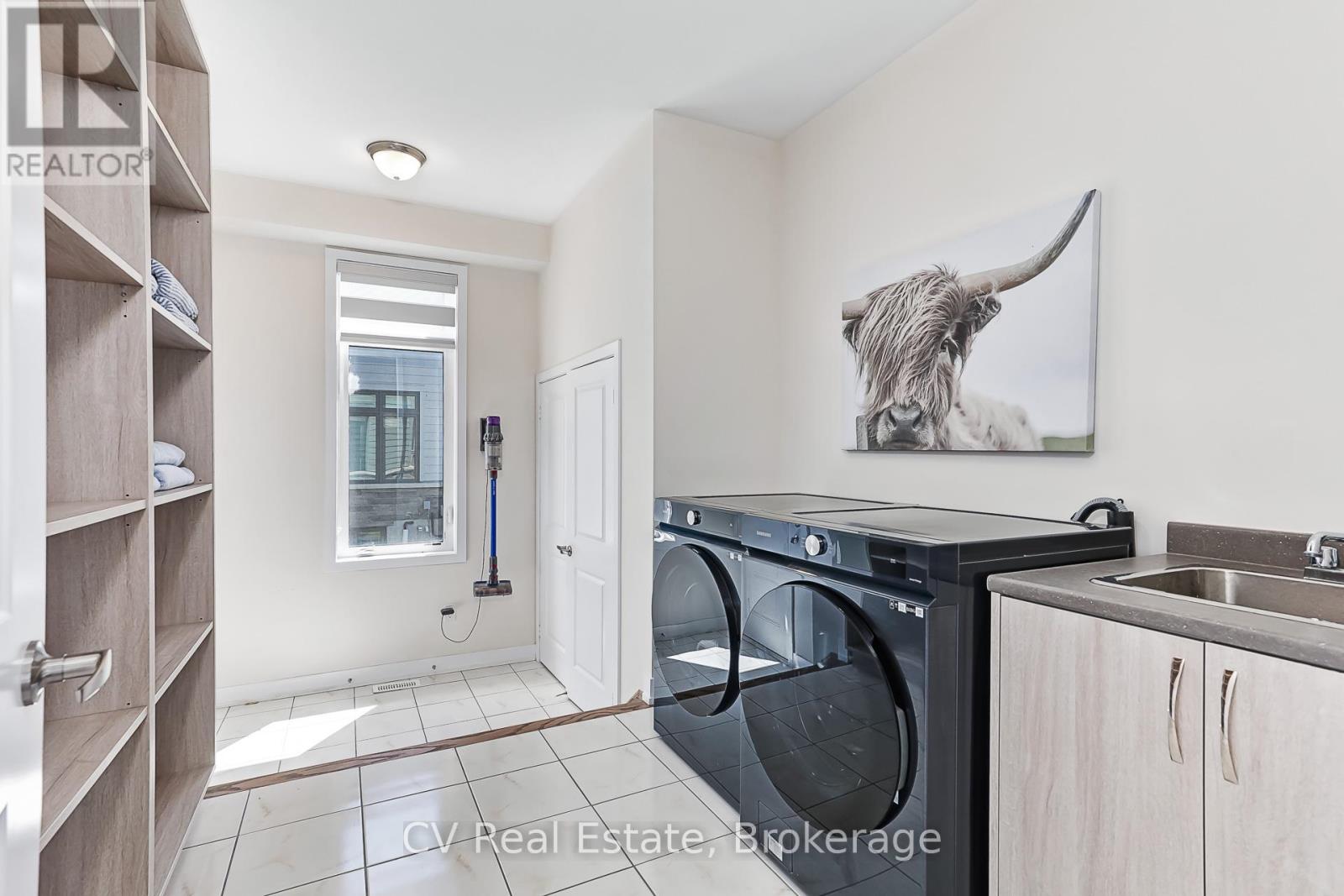 111 Stoneleigh Drive Property Photo 30
