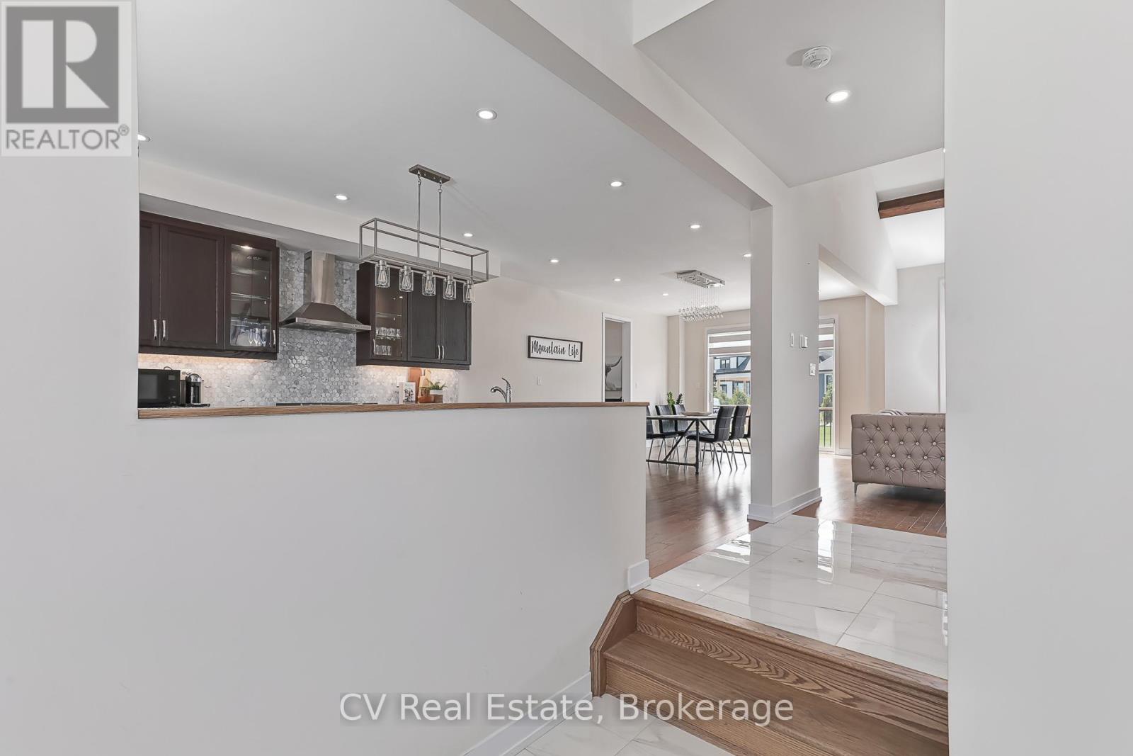 111 Stoneleigh Drive Property Photo 32