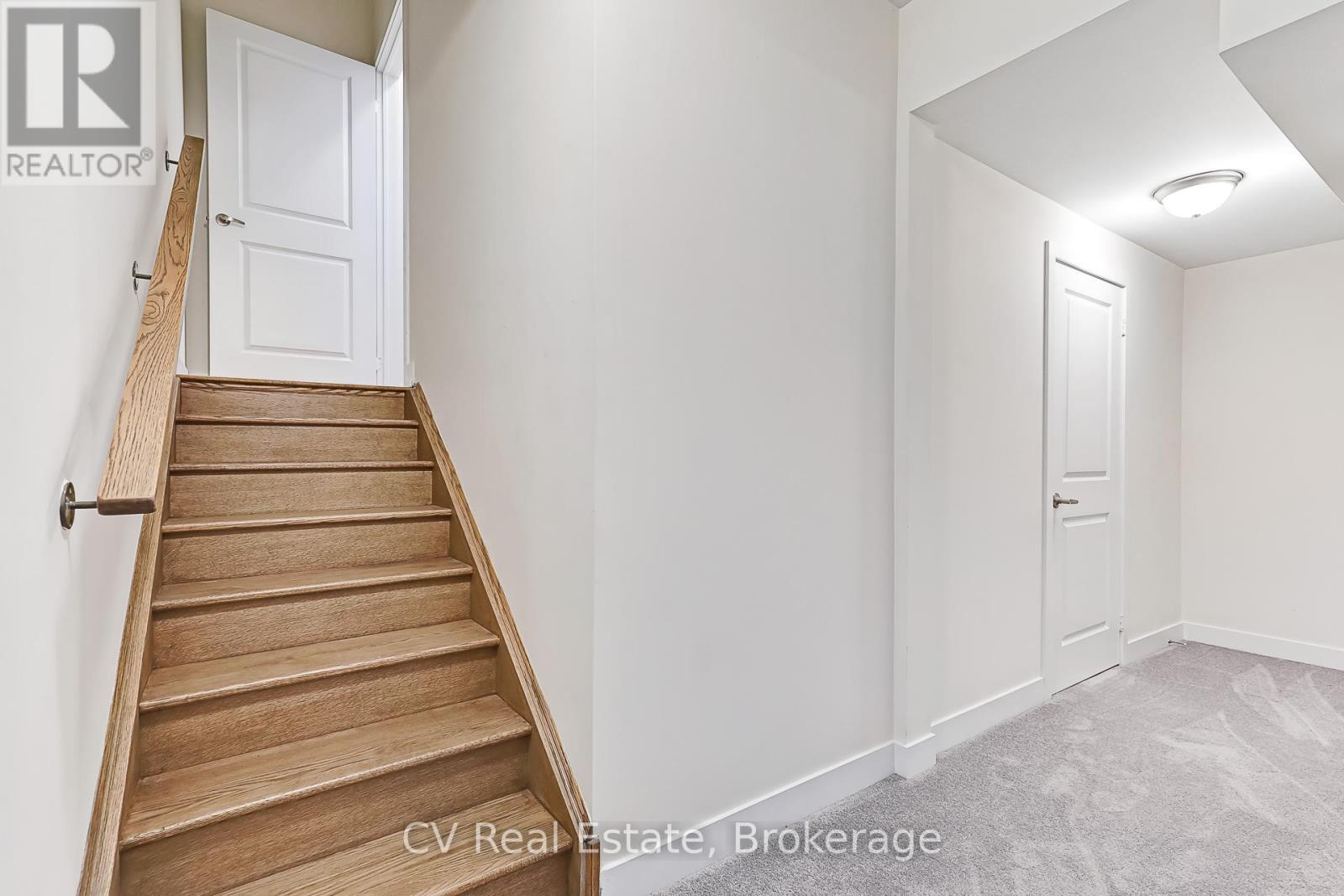 111 Stoneleigh Drive Property Photo 33
