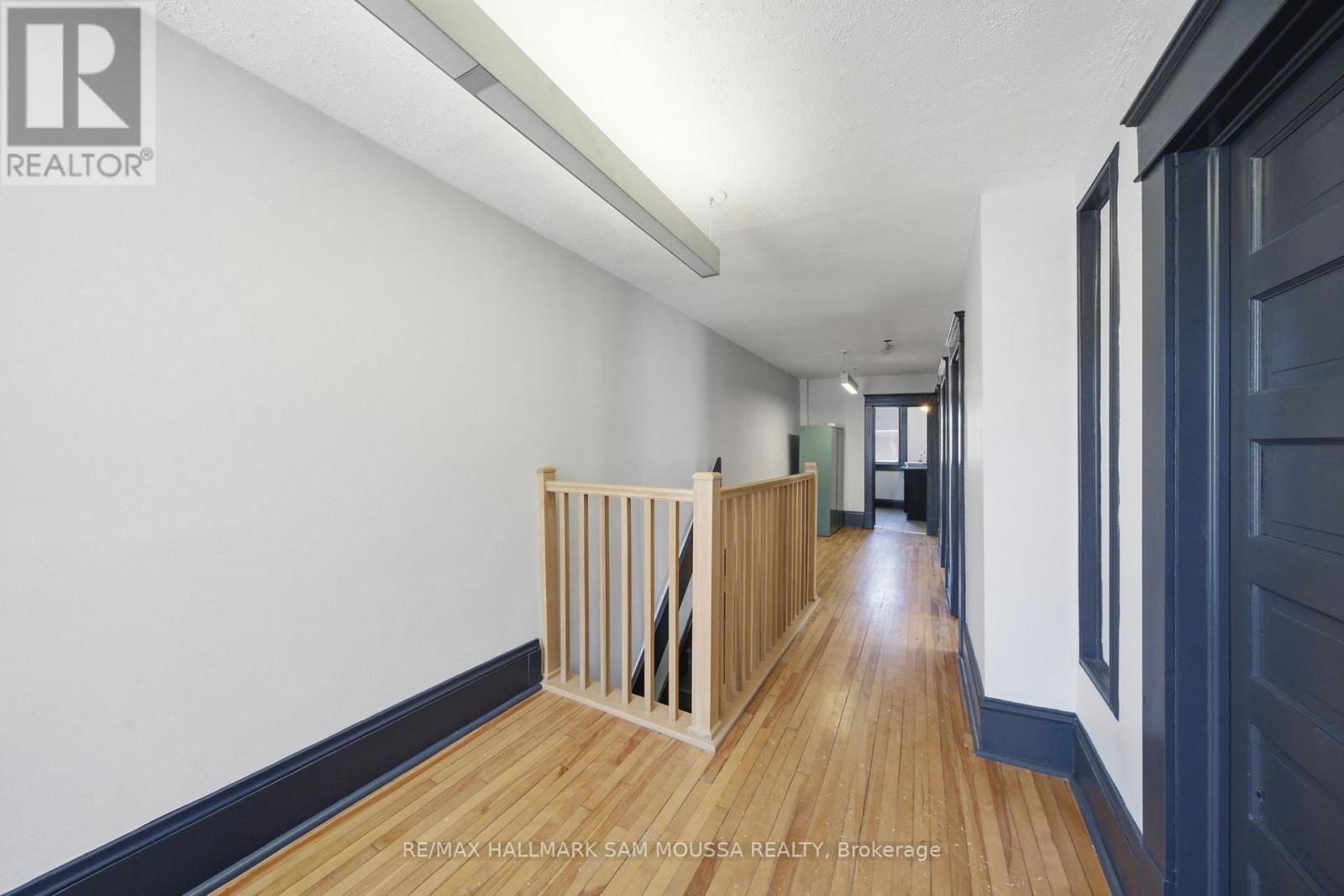 79 Hinton Avenue N Property Photo 23